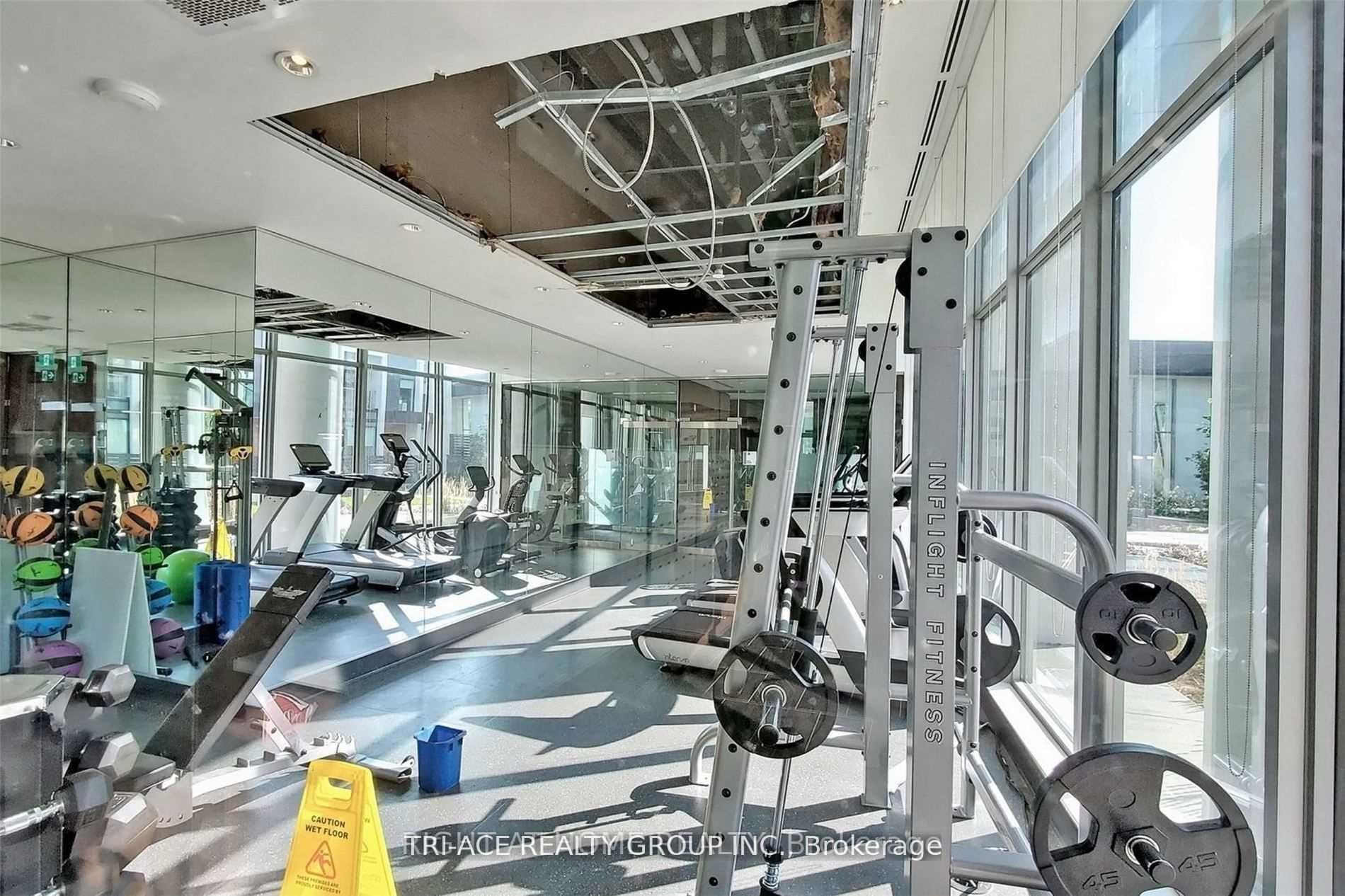 1 Bedroom Condo at 117 McMahon,  Toronto For sale