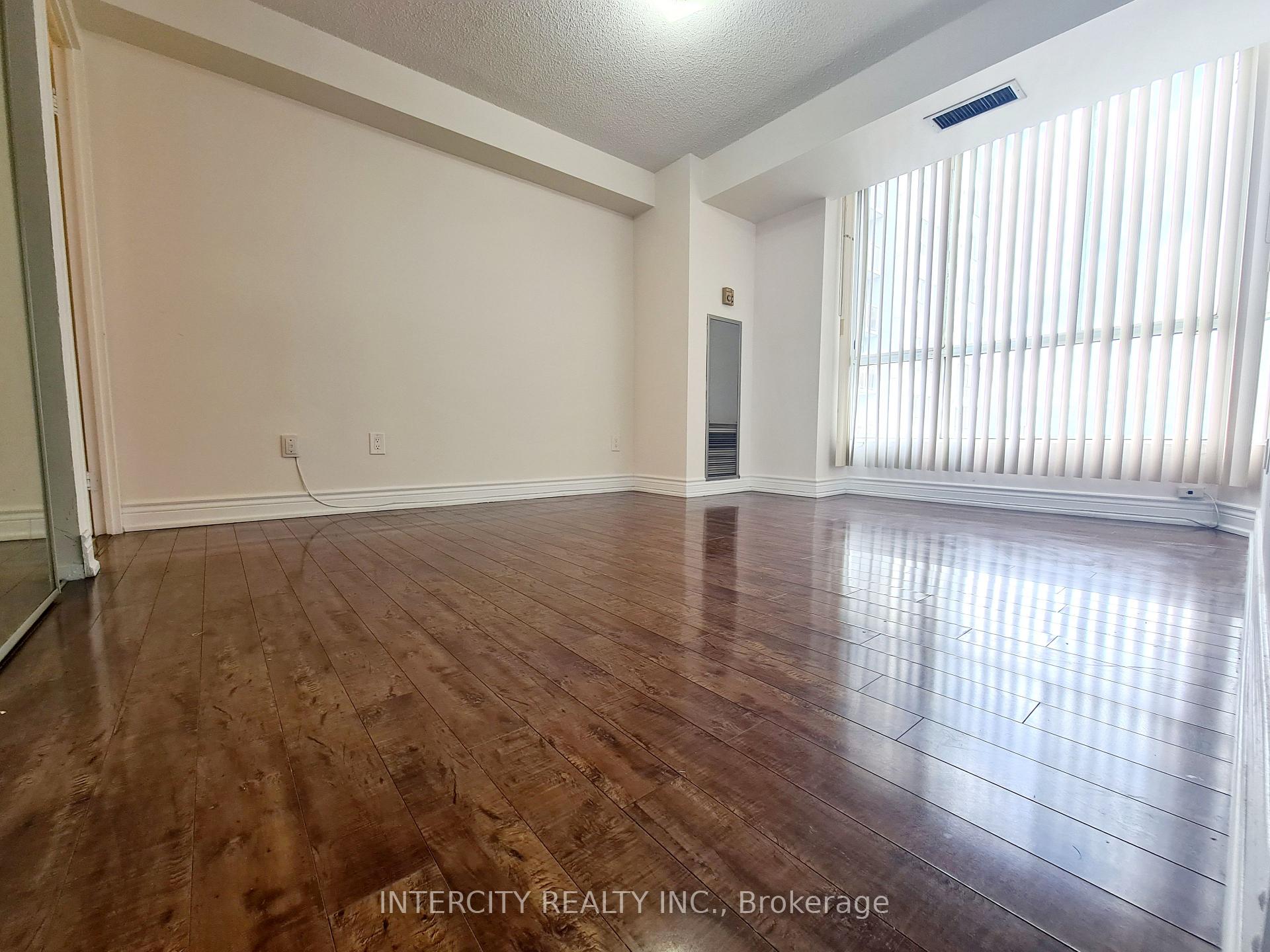 2 Bedrooms Condo at 3077 Weston, Toronto For sale