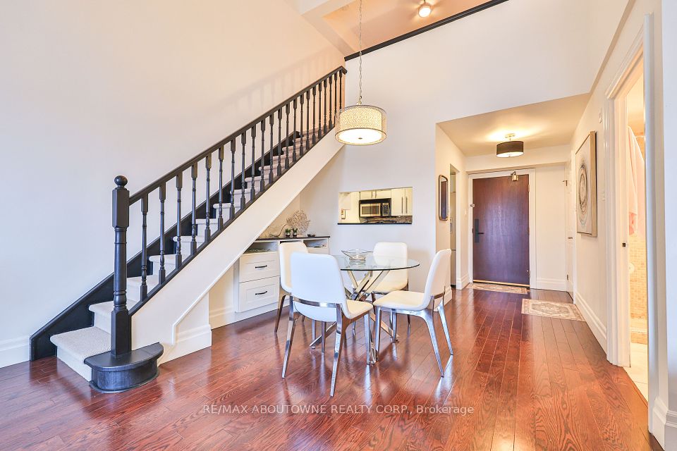185 Robinson Street