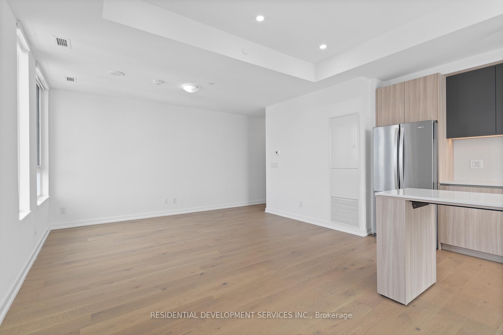 3 Bedrooms Condo at 3100 Keele,  Toronto For sale