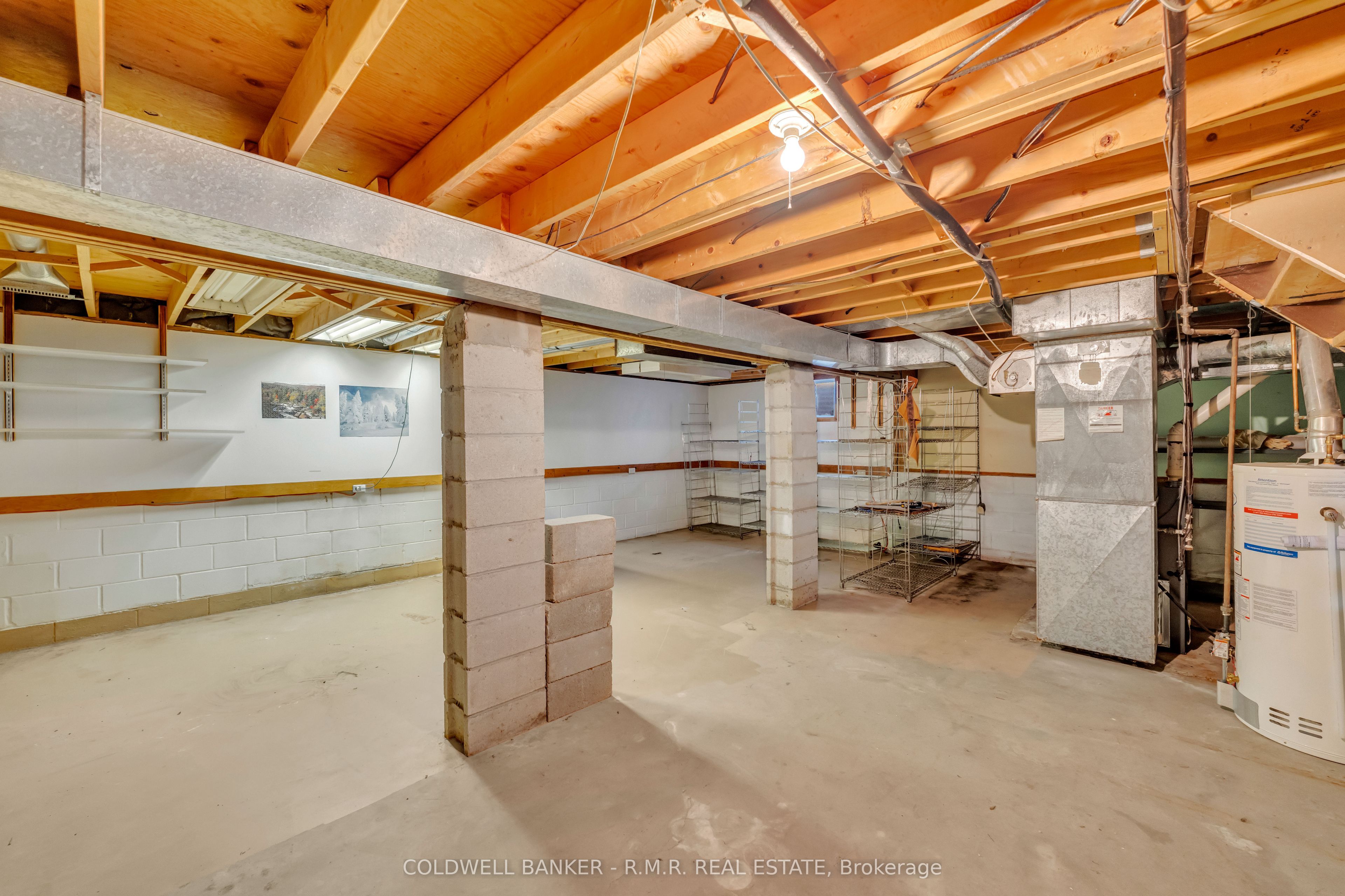 86 Twyn Rivers Drive