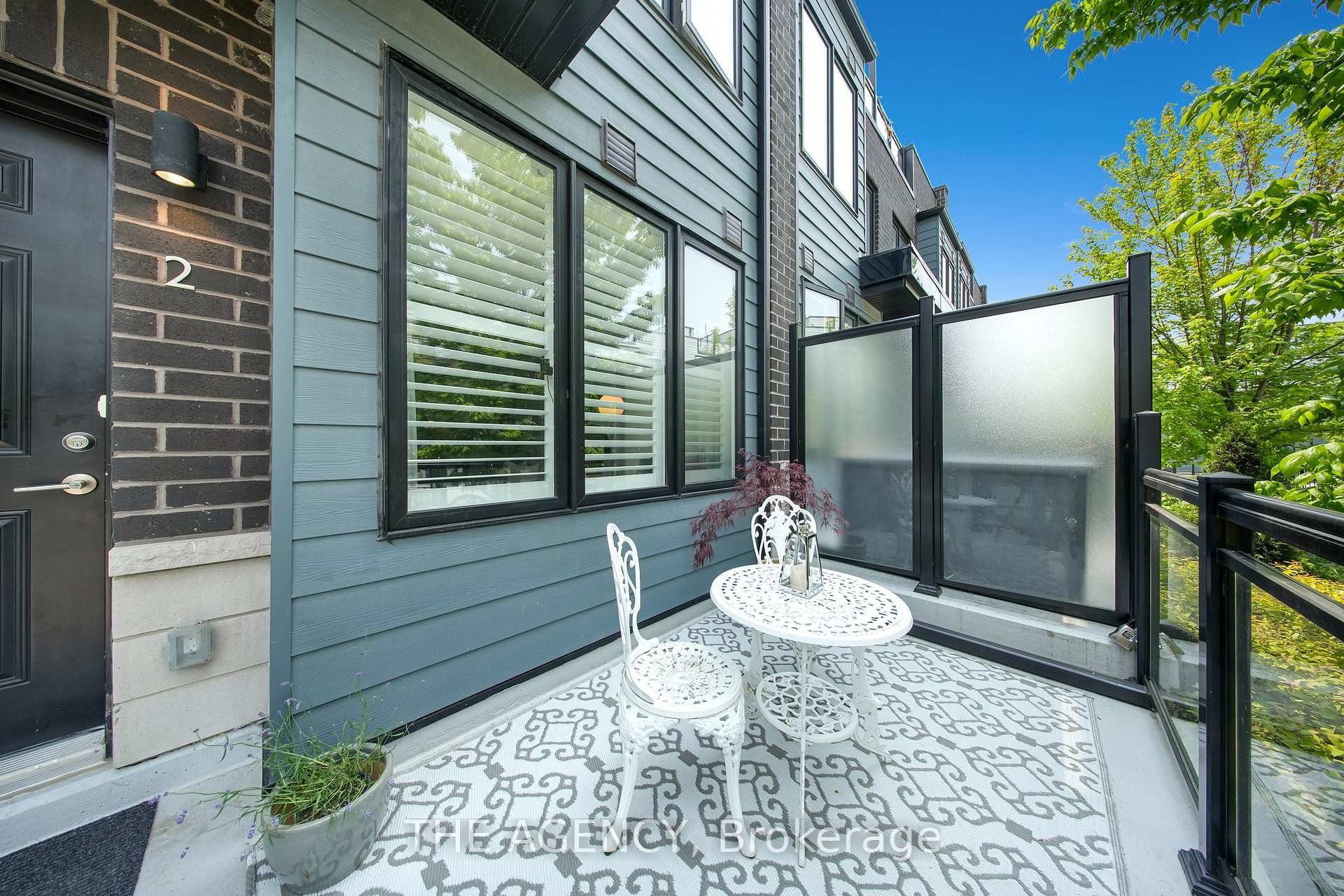 3 Bedrooms Condo at 1155 Stroud, Mississauga For sale