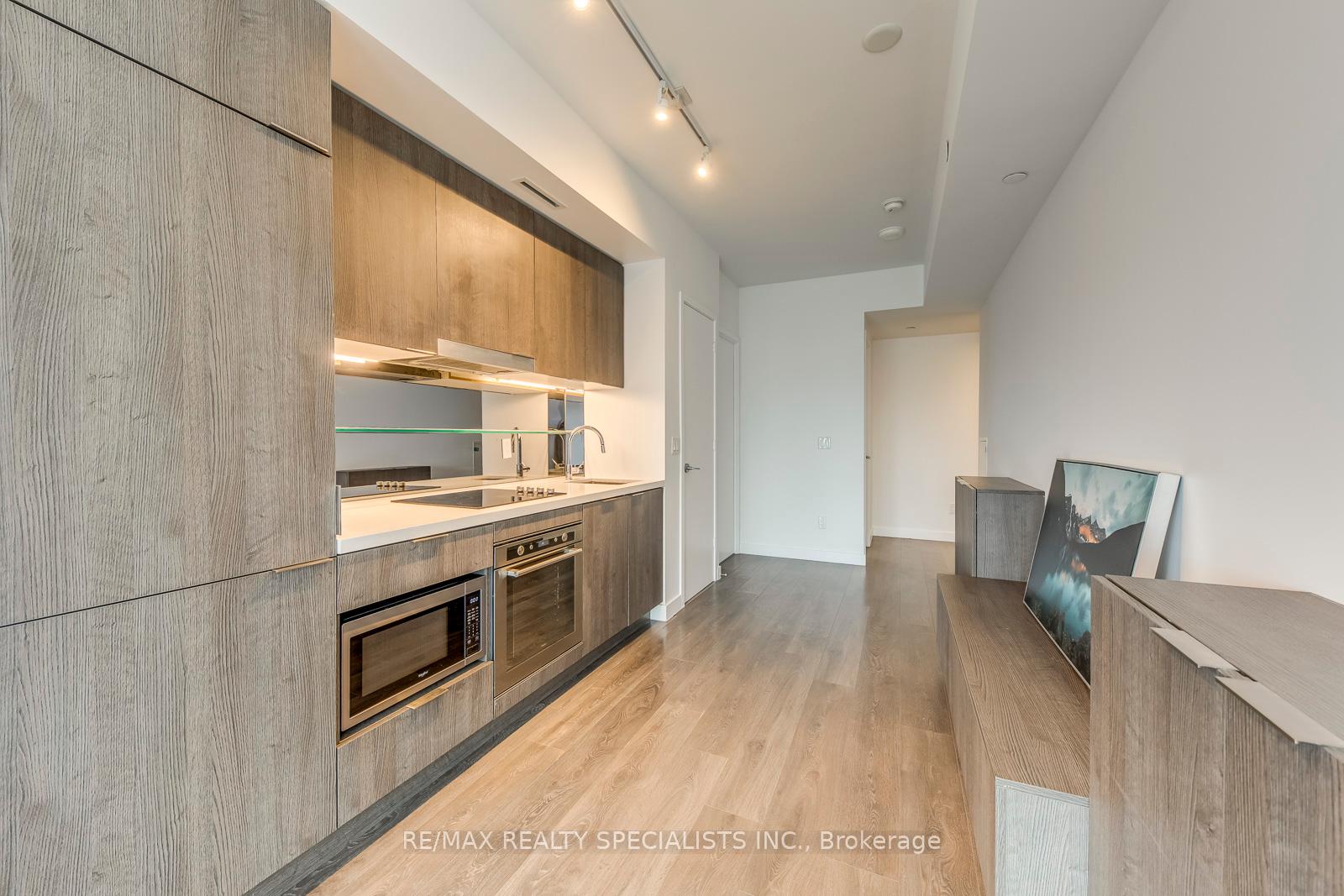 3 Bedrooms Condo at 215 Queen, Toronto For sale