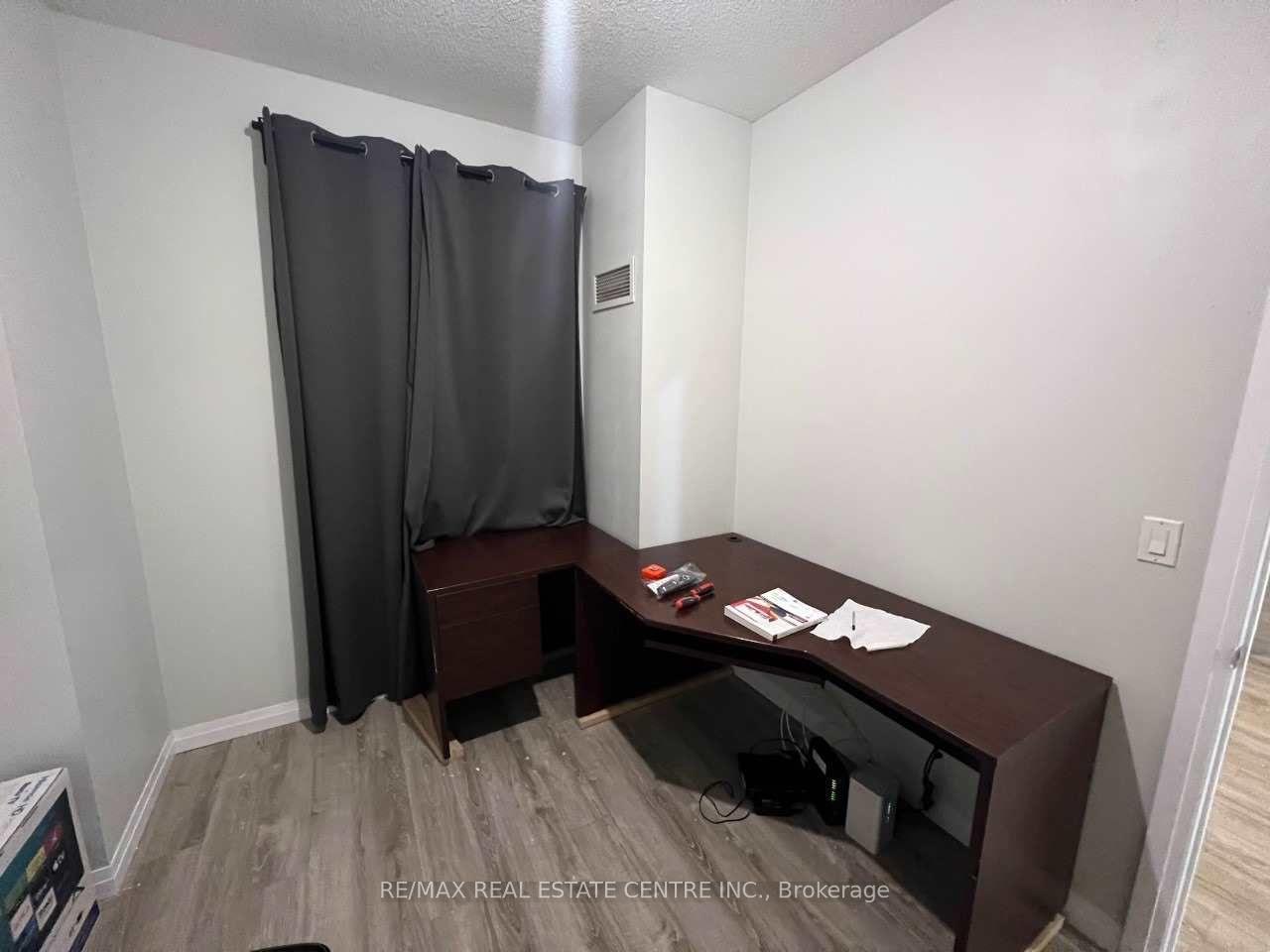 3 Bedrooms Condo at 2150 Lawrence, Toronto For sale