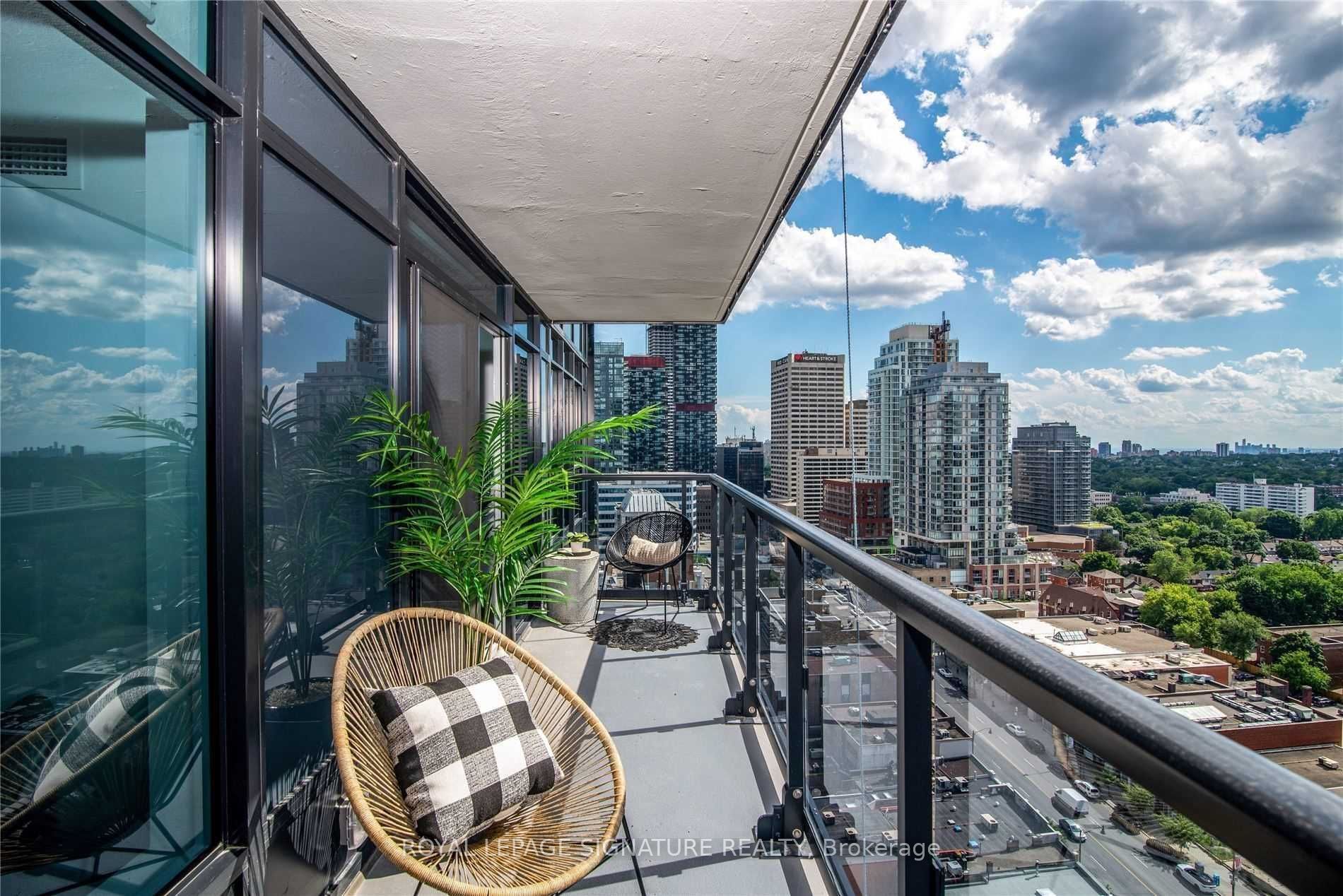 18 Erskine Avenue, #3307