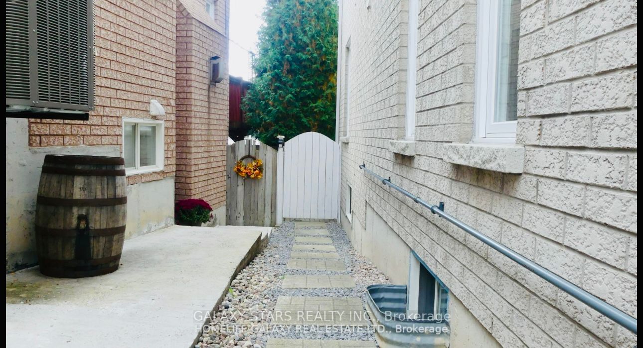 32 Kemp Drive, #Bsmnt
