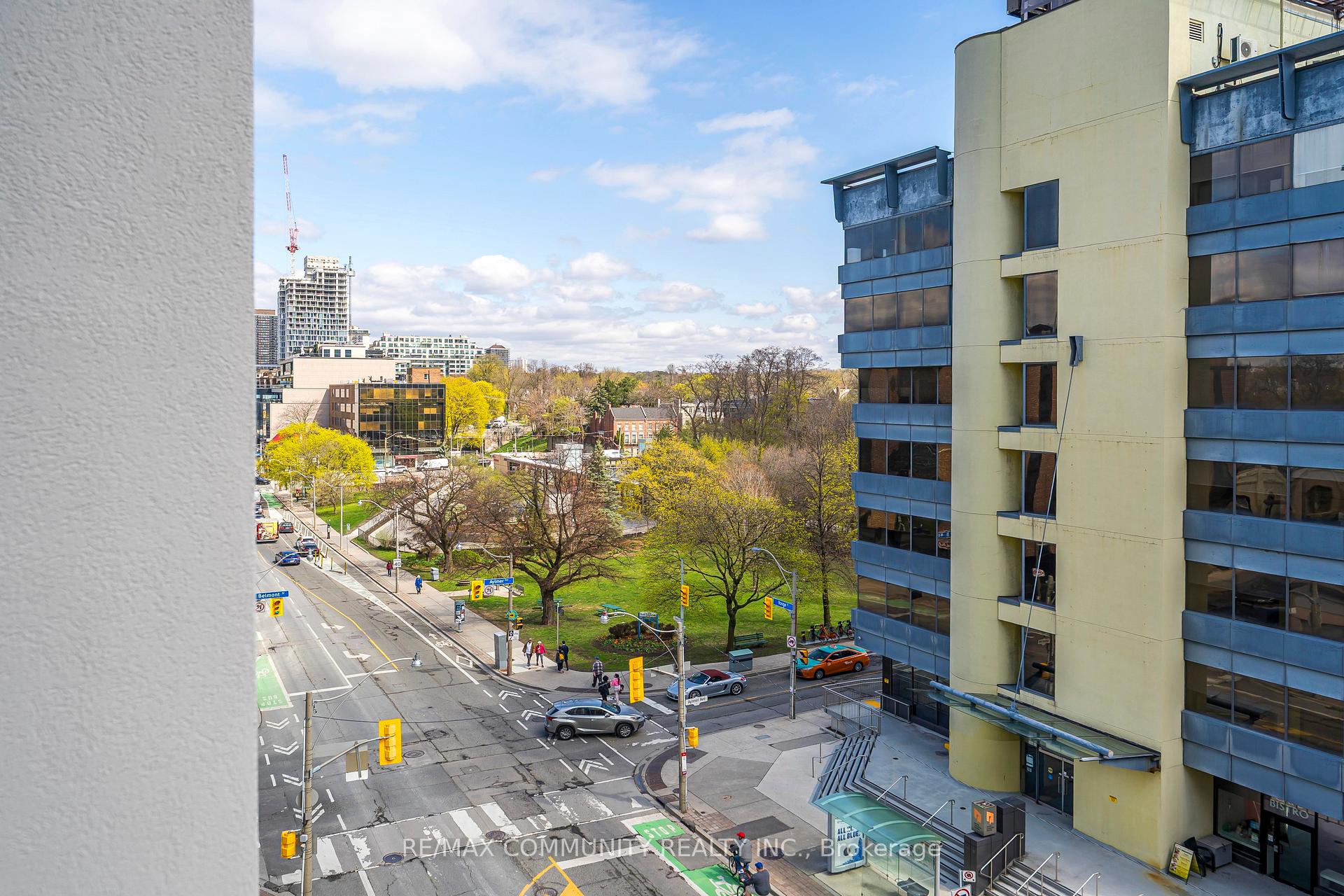 2 Bedrooms Condo at 980 Yonge,  Toronto For sale