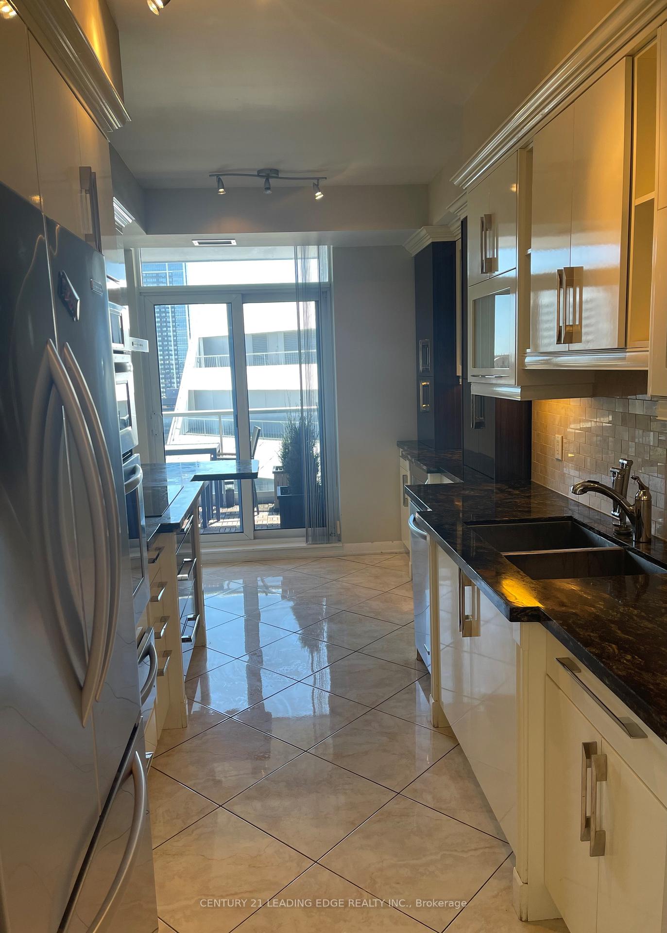3 Bedrooms Condo at 4968 Yonge, Toronto For sale