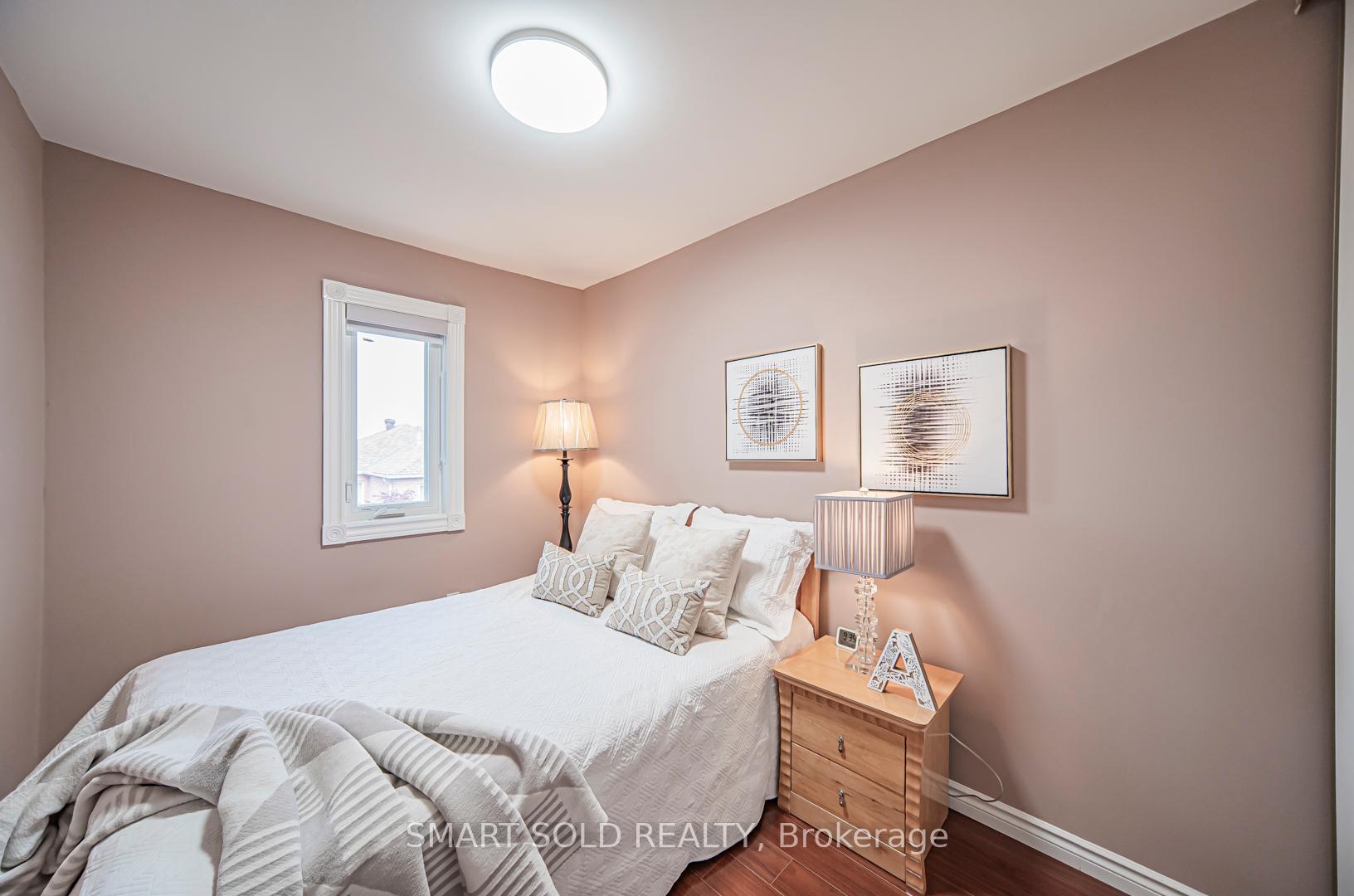 4 Bedrooms Condo at 3500 Brimley, Toronto For sale