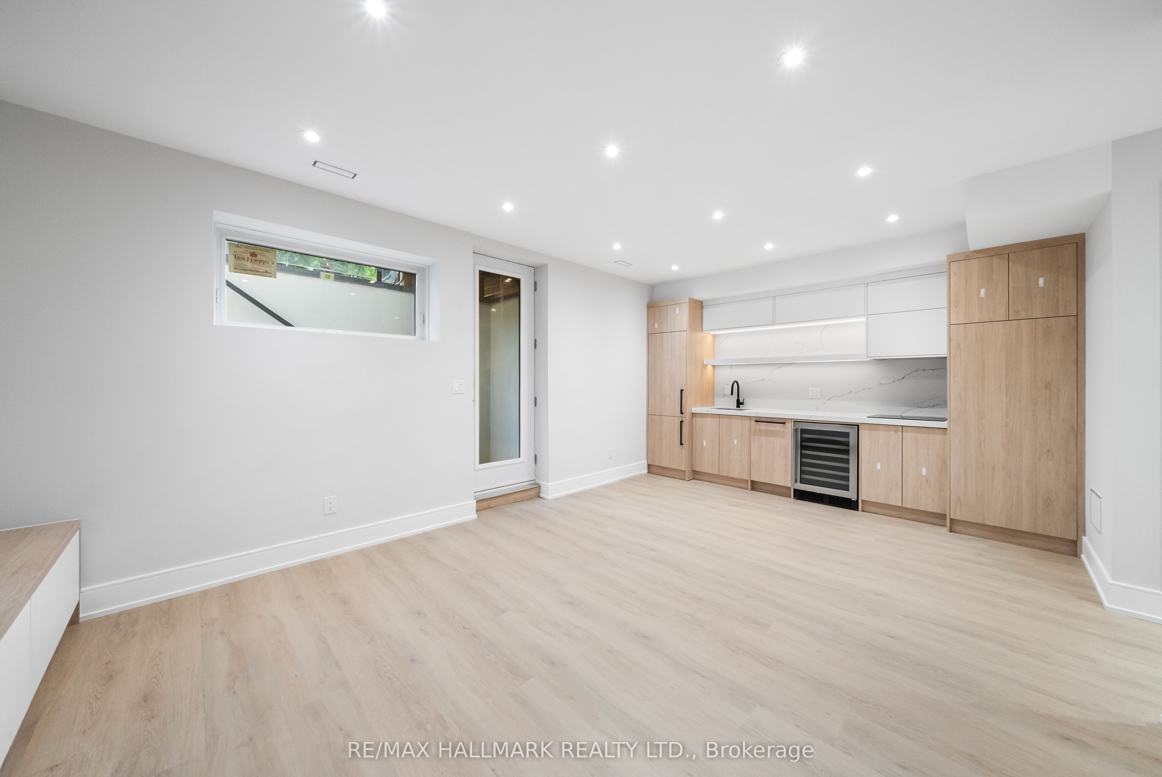 112 Randolph Road