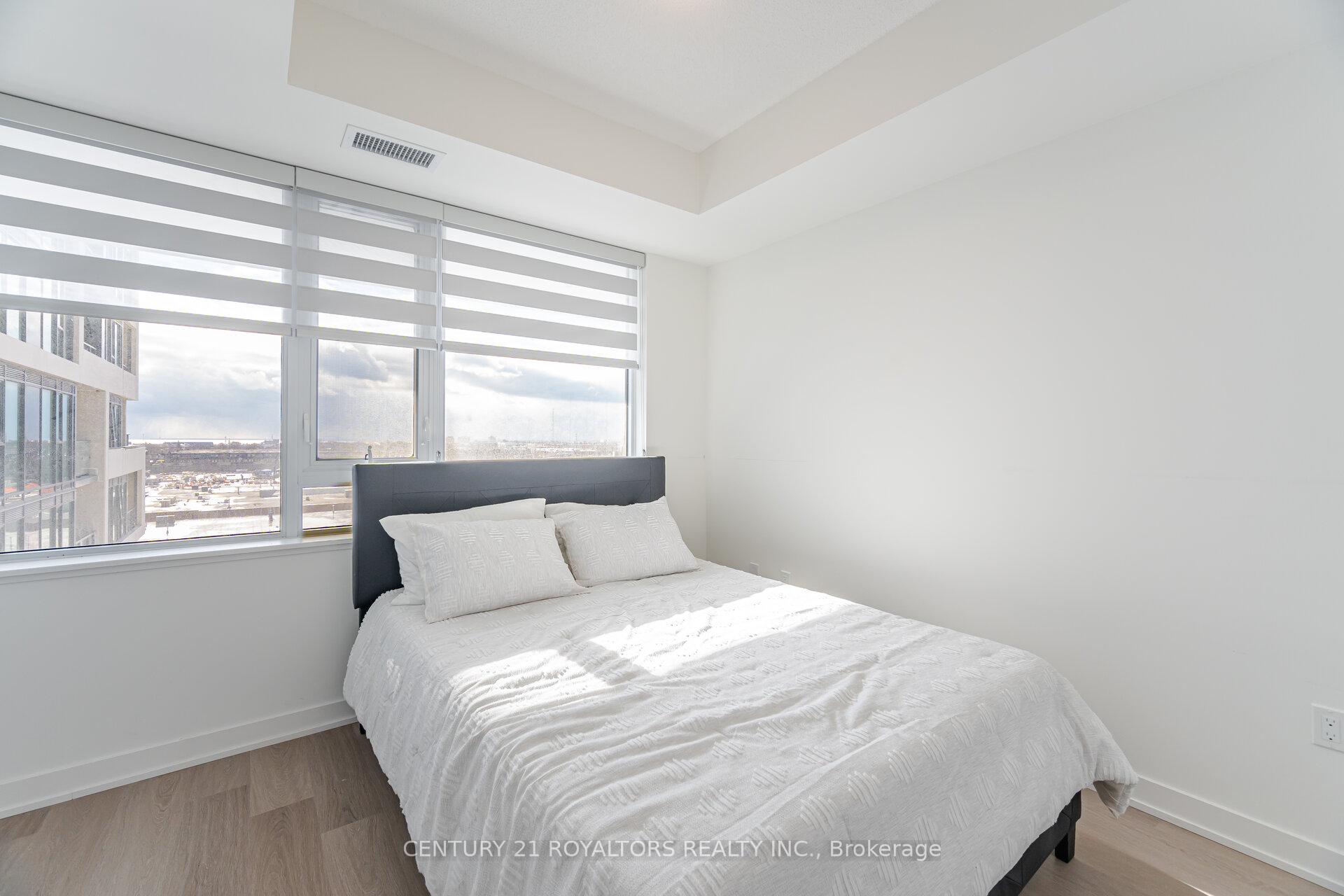 2 Bedrooms Condo at 859 The Queensway, Toronto For sale