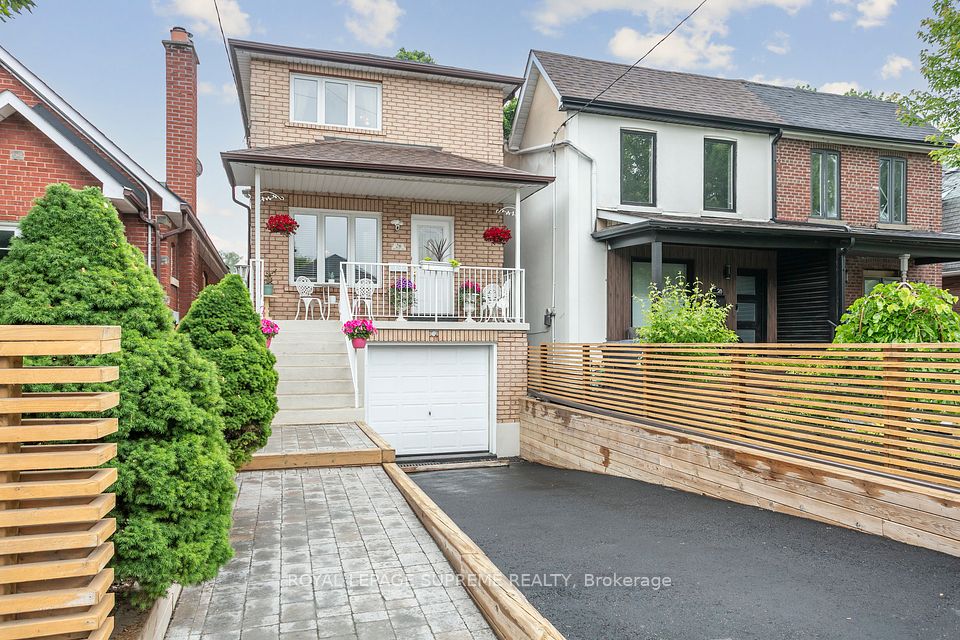 26 Guestville Avenue, Toronto, ON M6N 4N2