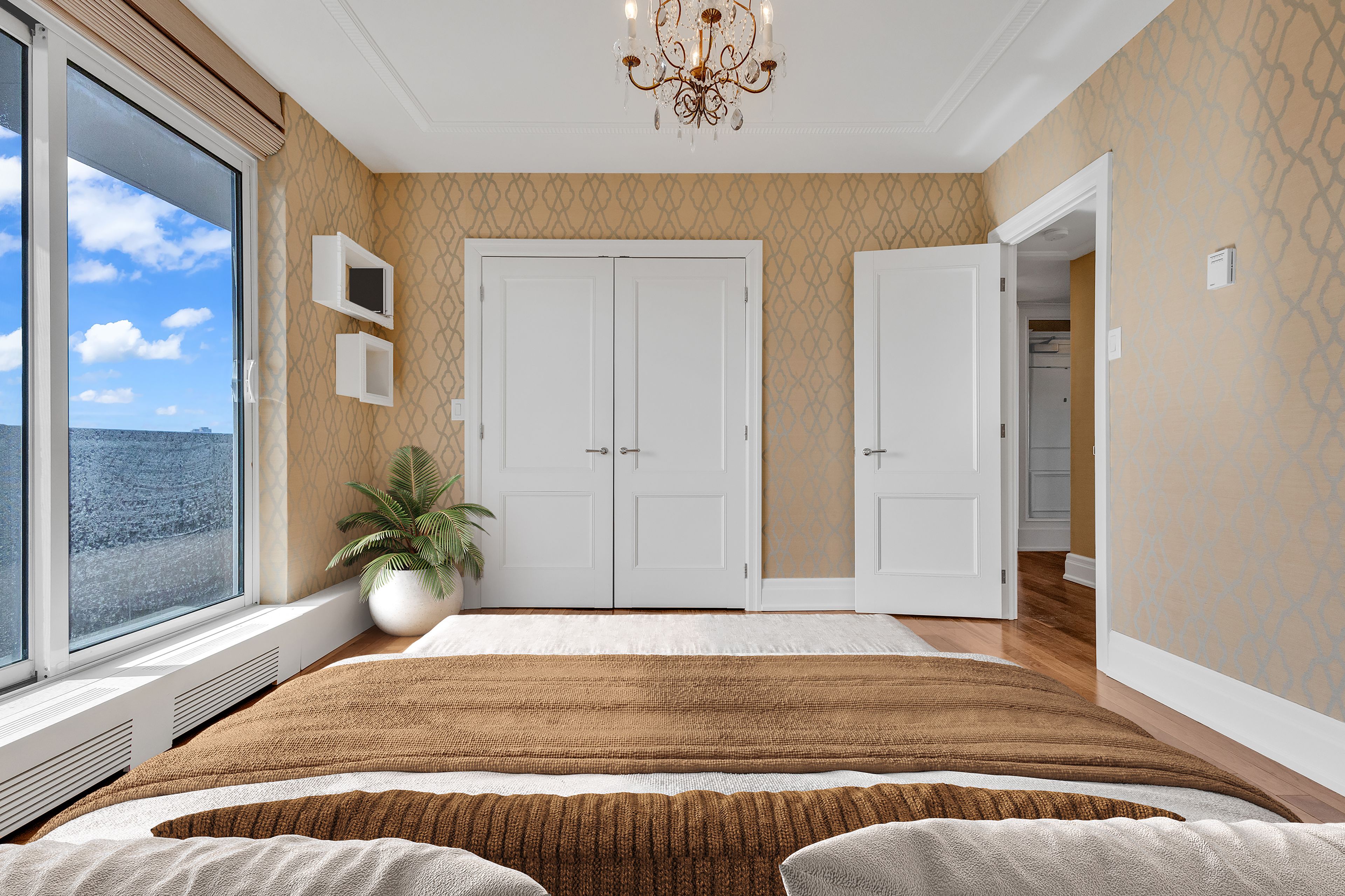 2600 Bathurst Street 801
