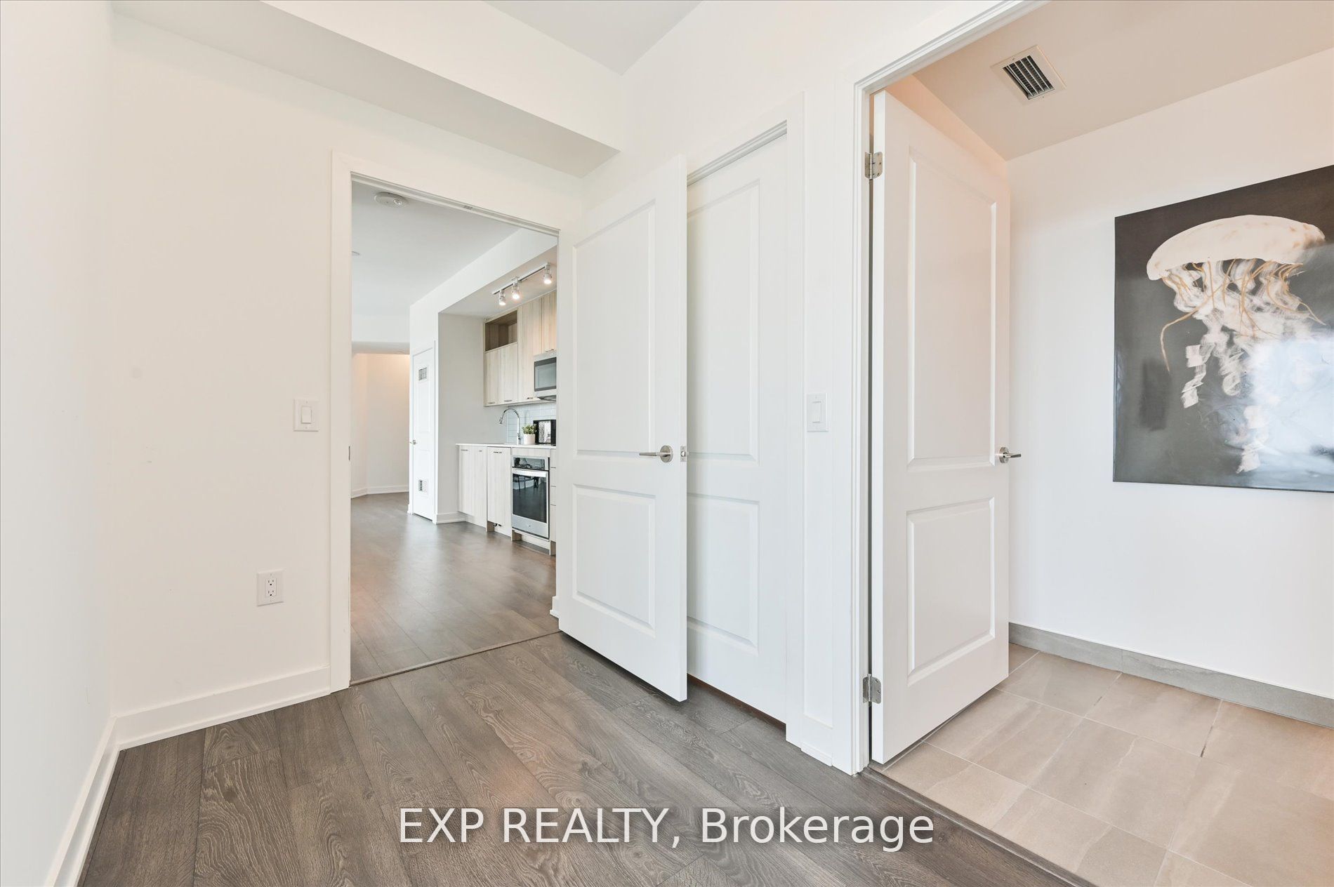 120 Eagle Rock Way, #806