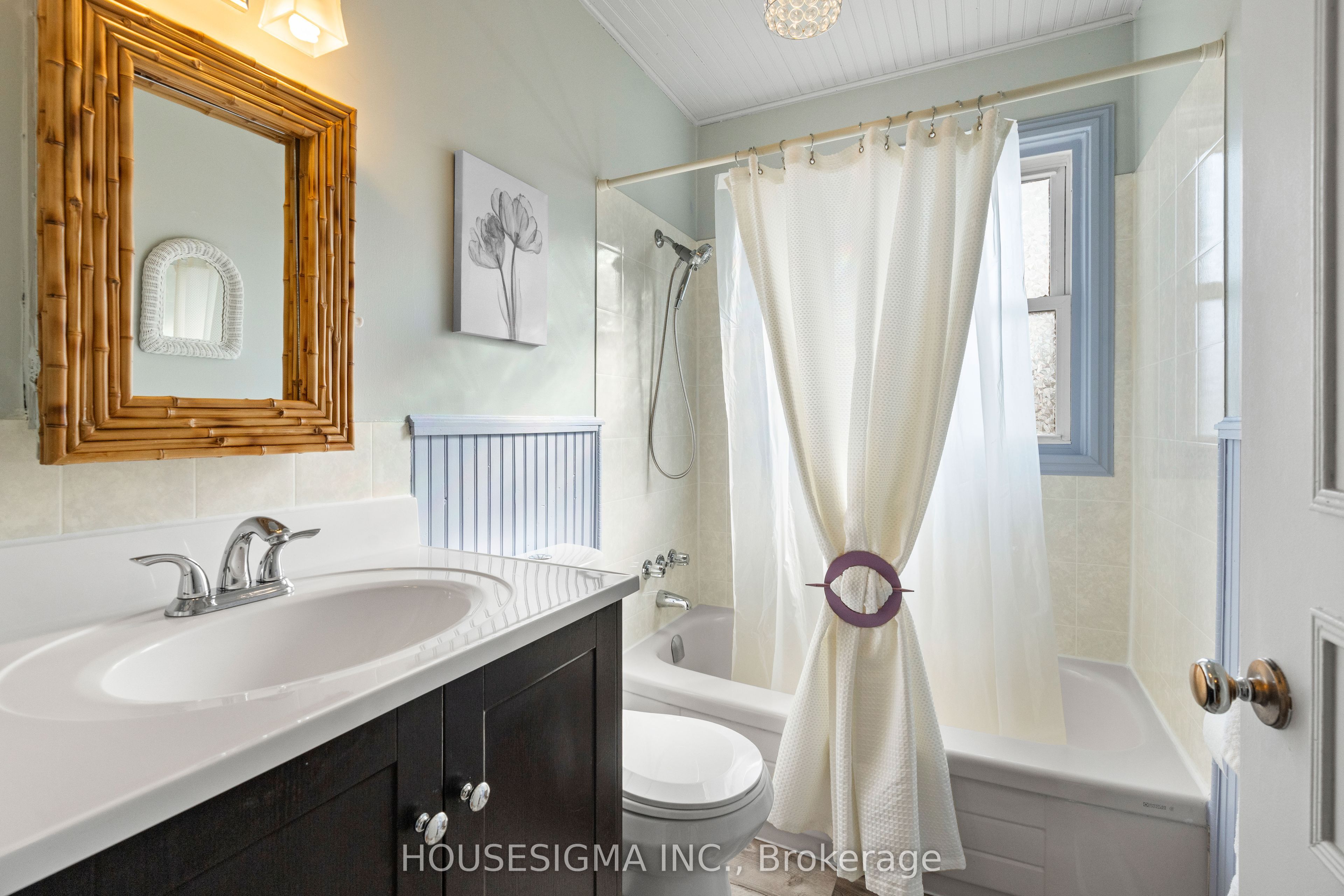 19 Dalewood Drive, St. Thomas St. Thomas