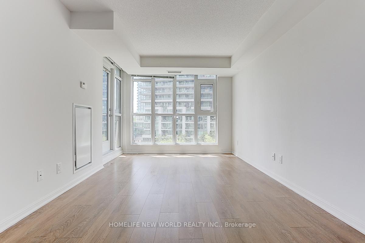 2 Bedrooms Condo at 35 Bastion,  Toronto For sale