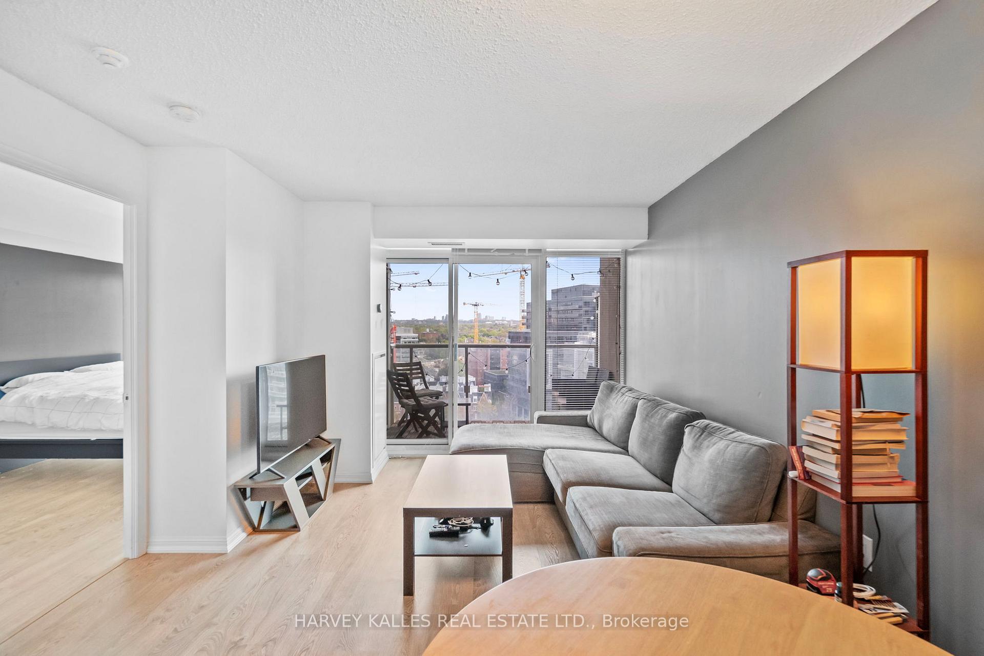 125 Western Battery Road 1316
