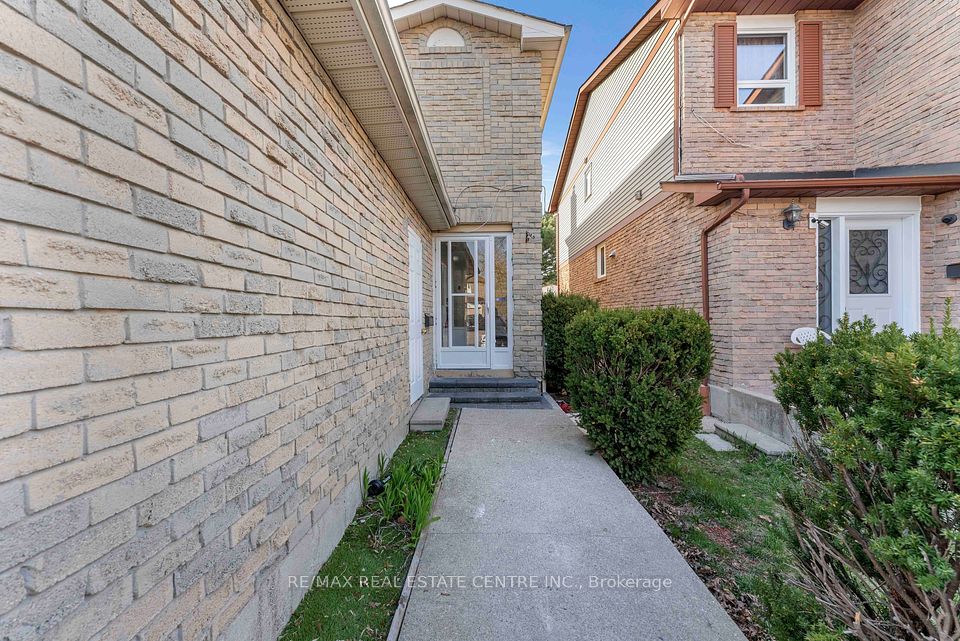 44 Abelard Avenue, Brampton, ON L6Y 2K8