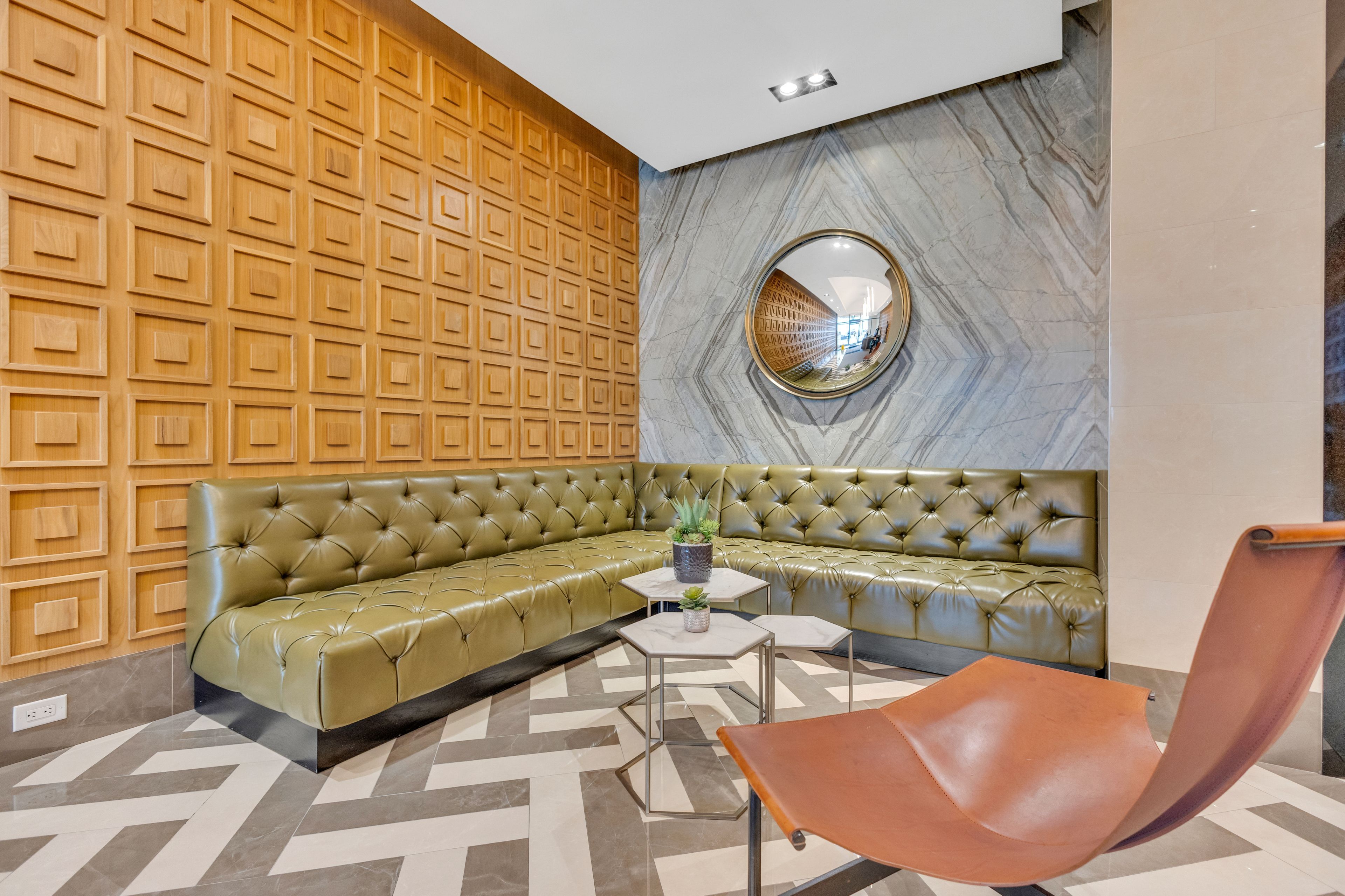 170 Chiltern Hill Road 402