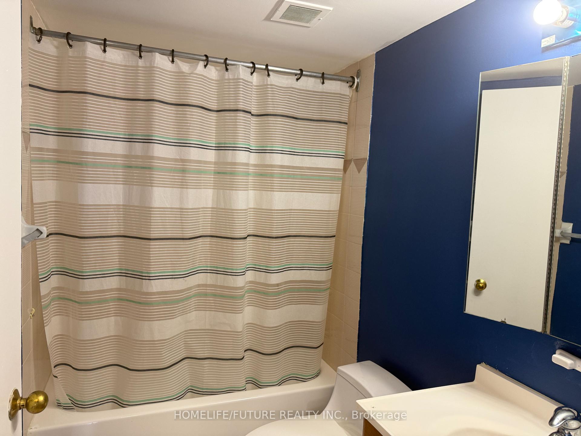 2 Bedrooms Condo at 3050 Ellesmere, Toronto For sale