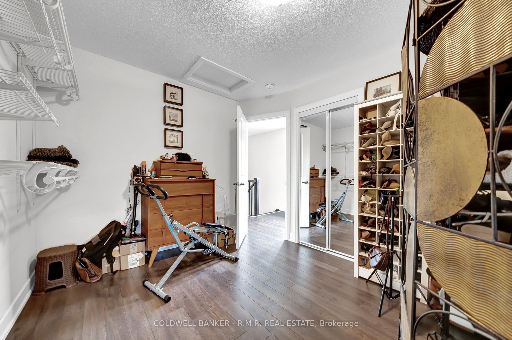 15 Shawfield Way, #83