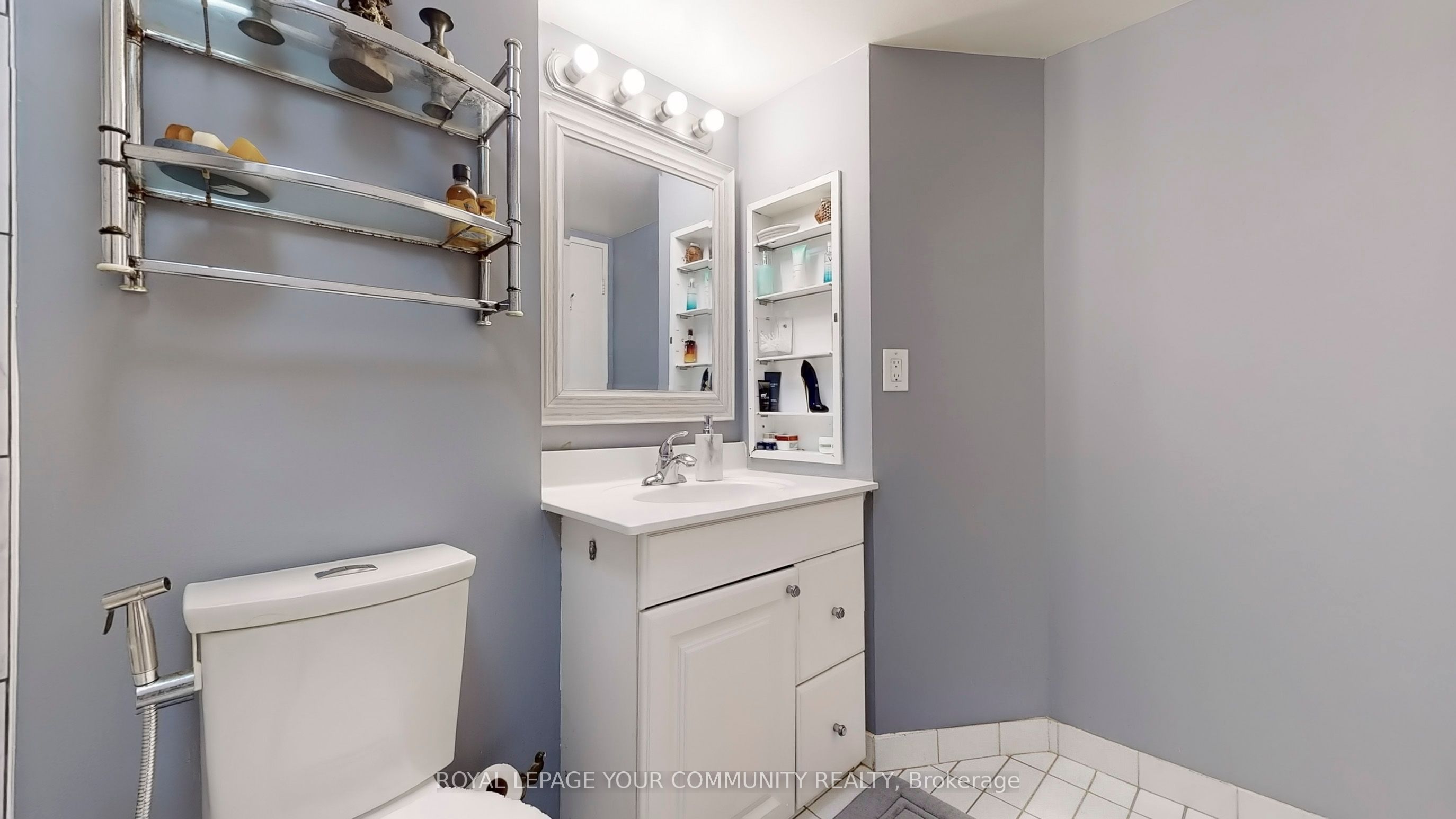 32 Clarissa Drive, #328