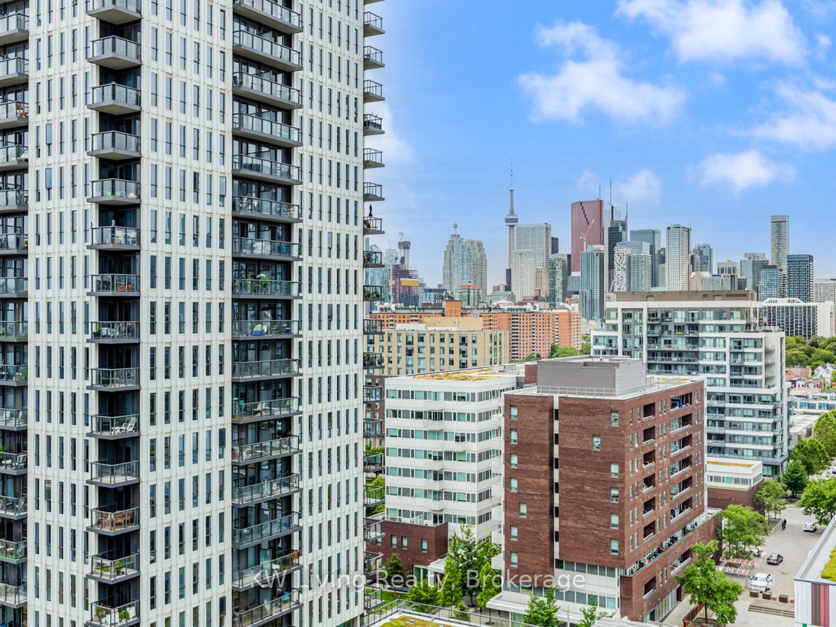 170 Sumach Street, #1402