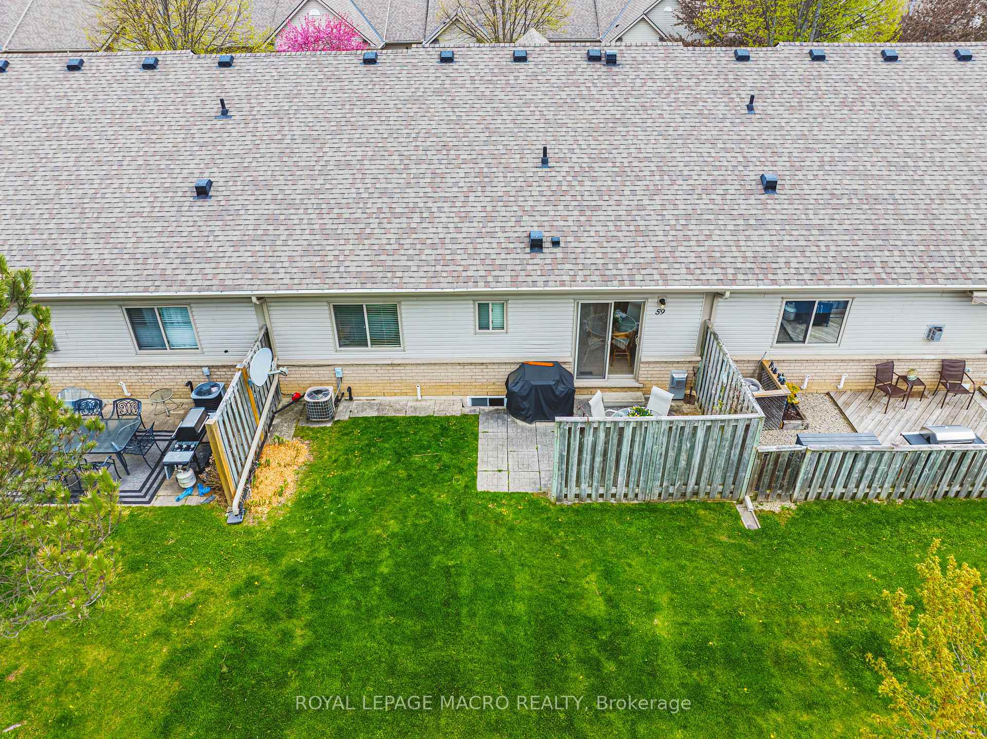 1 Bedroom Condo at 34 Southbrook, Hamilton For sale