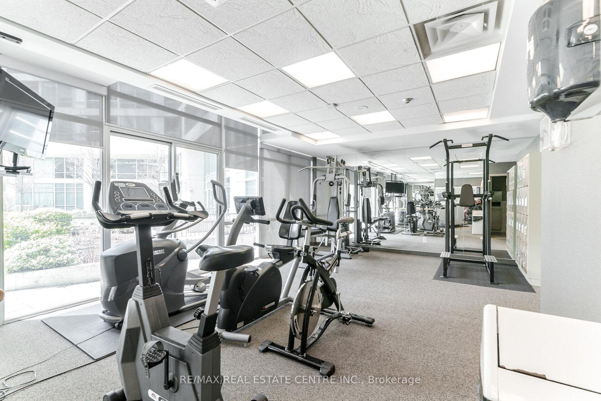 2 Bedrooms Condo at 5 Marine Parade,  Toronto For sale
