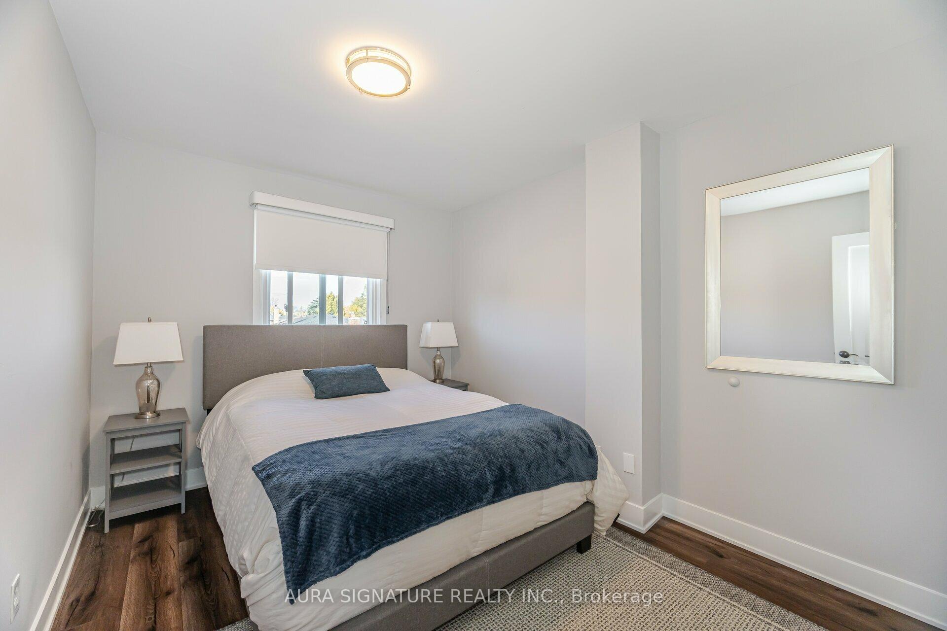 3 Bedrooms Condo at 88 Rainbow, Vaughan For sale