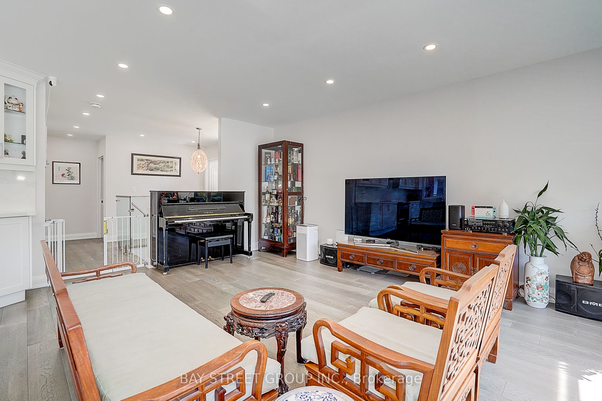 7 Caswell Drive, Toronto, ON M2M 3M1