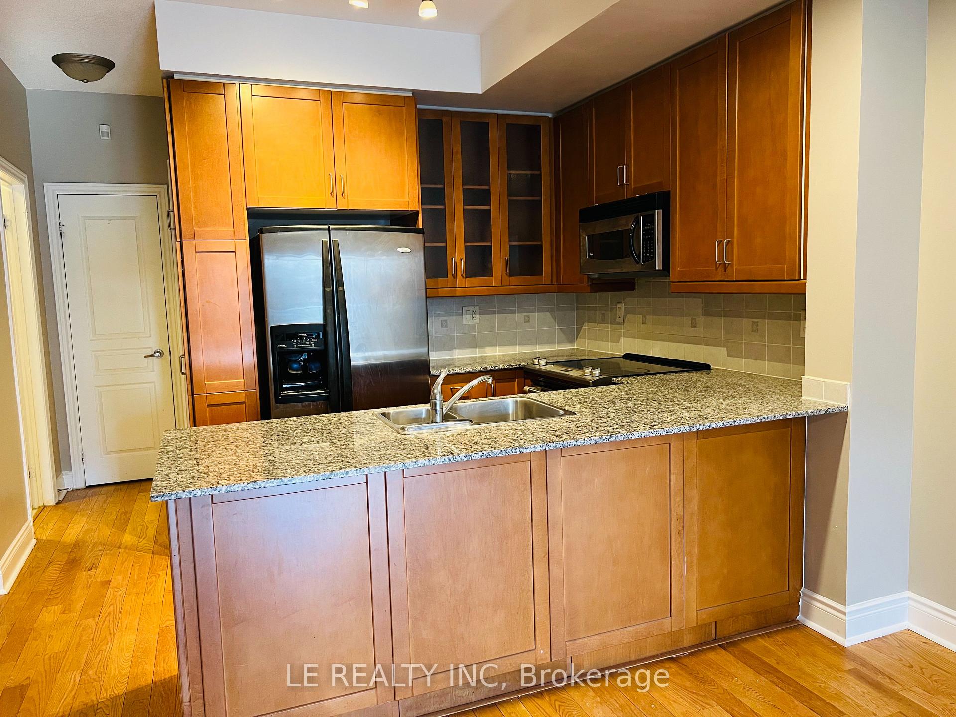 2 Bedrooms Condo at 70 Byng, Toronto For sale