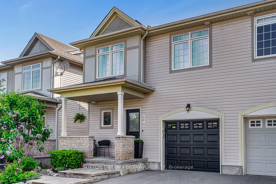 59 Village Walk