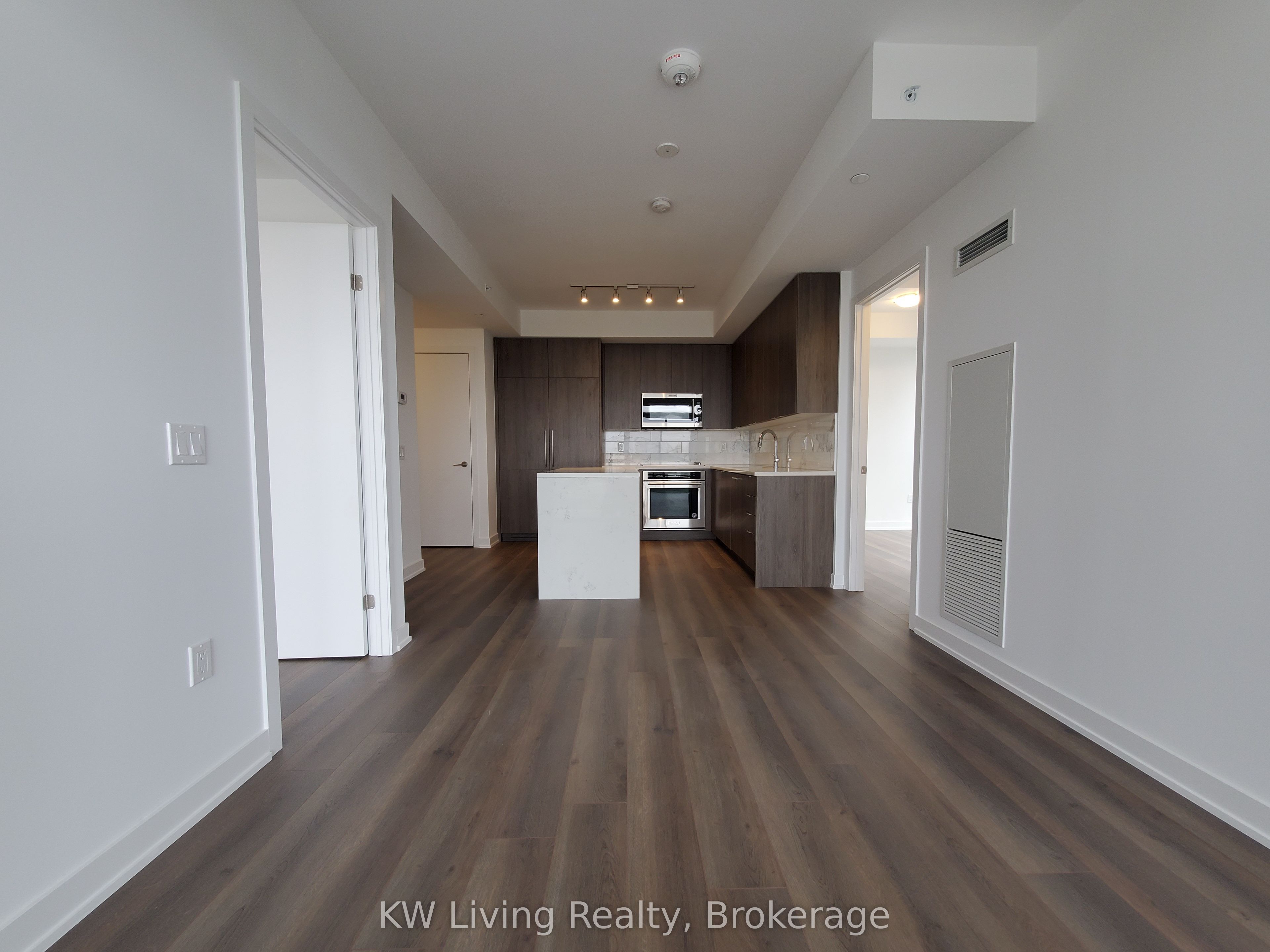 38 Iannuzzi Street, #1810