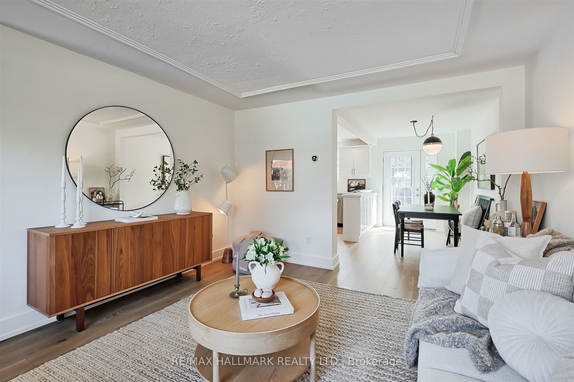 41 Hertle Avenue, Toronto, ON M4L 2T3
