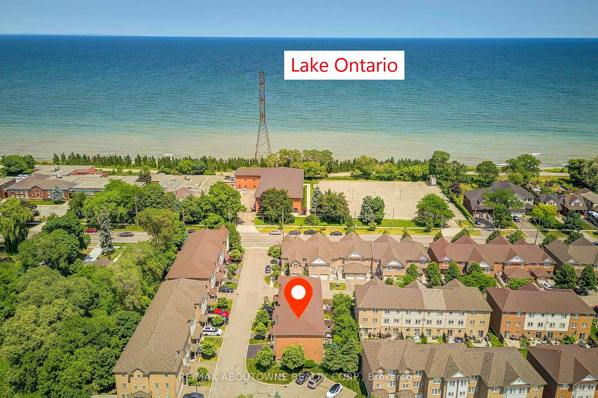 3 Bedrooms Condo at 470 Beach, Hamilton For sale