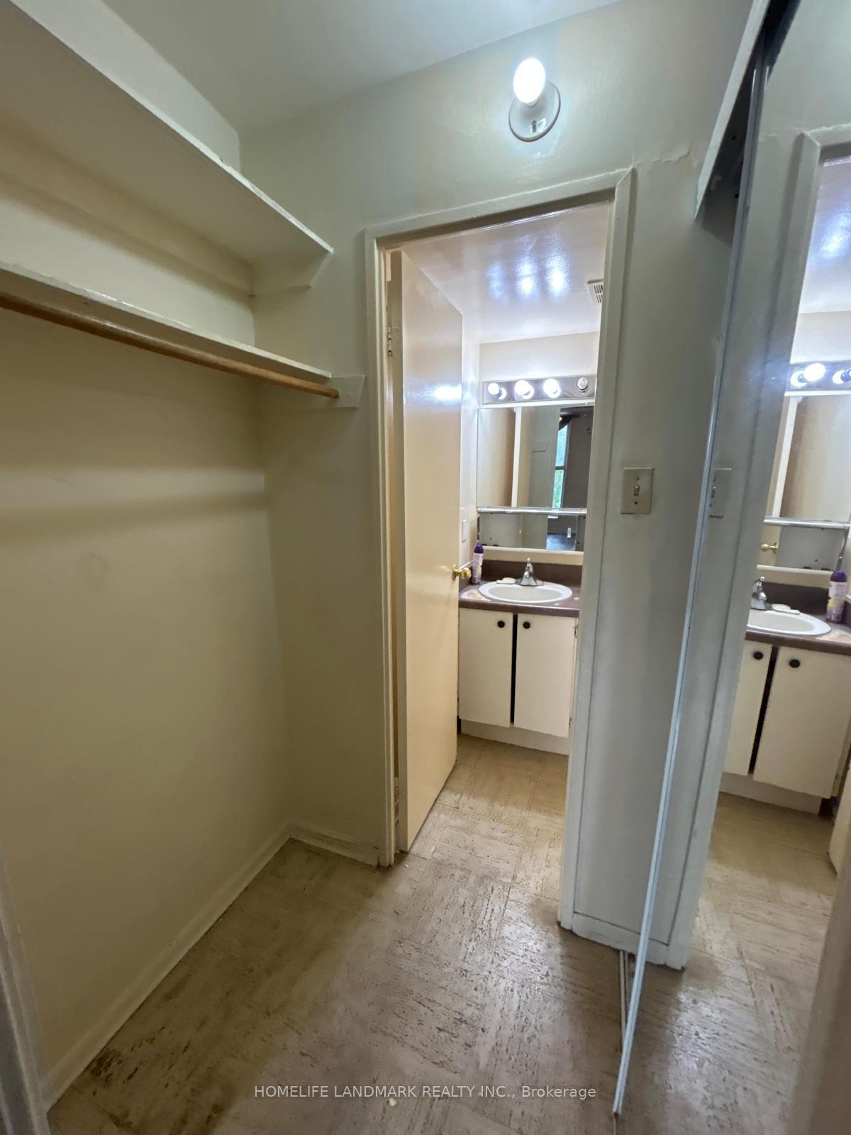 2 Bedrooms Condo at 2835 Islington, Toronto For sale