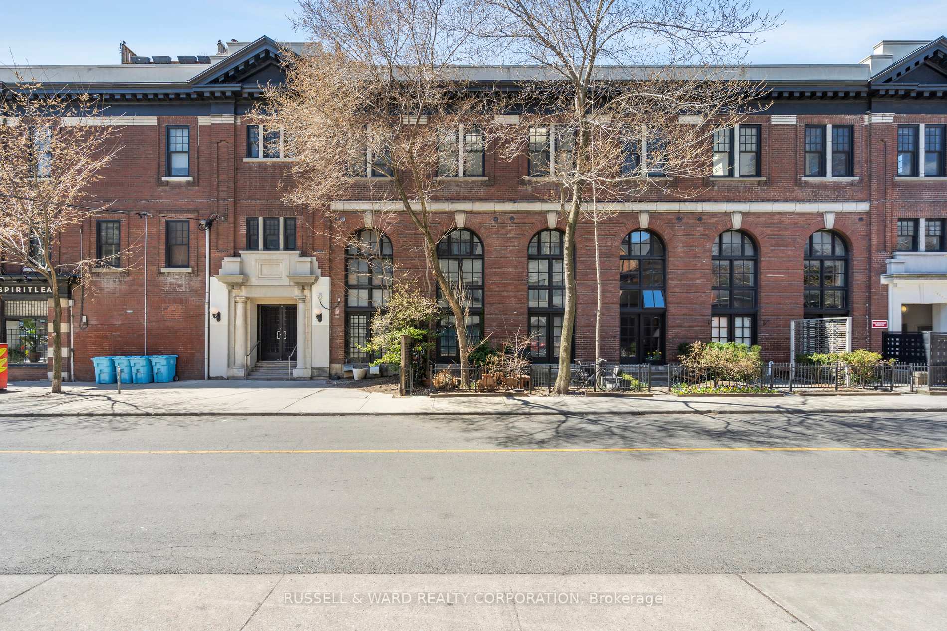 2 Bedrooms Condo at 394 Euclid,  Toronto For sale