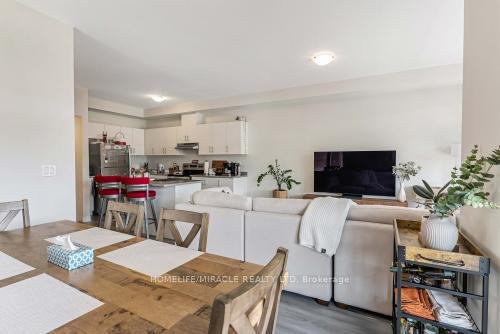 2 Bedrooms Condo at 40 Zinfendel, Hamilton For sale