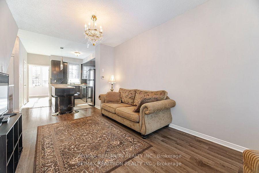 3 Bedrooms Condo at 4711 Kingston,  Toronto For sale