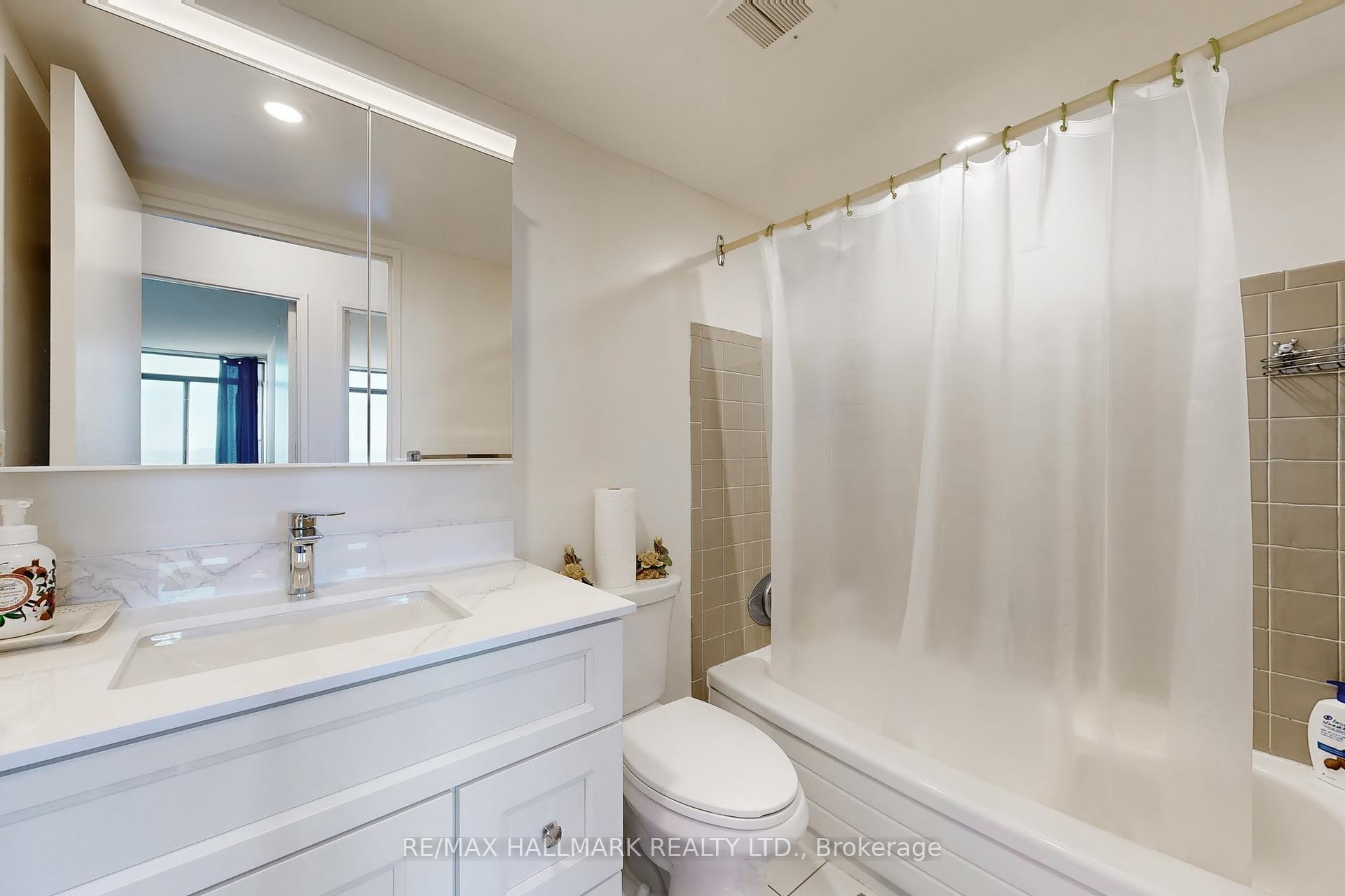 2 Bedrooms Condo at 3300 Don Mills Rd, Toronto For sale