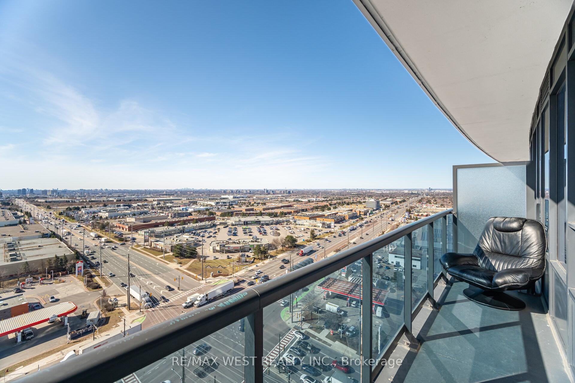 1 Bedroom Condo at 3700 Highway 7, Vaughan For sale