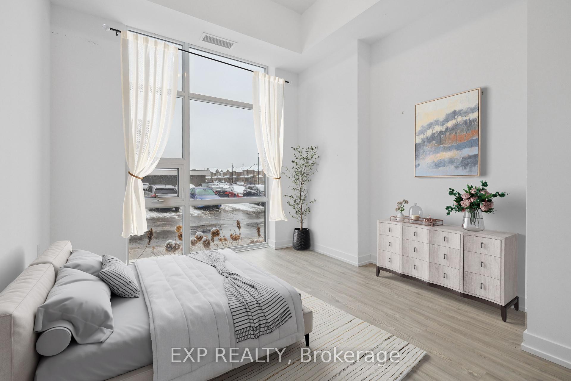 2 Bedrooms Condo at 450 Dundas,  Hamilton For sale