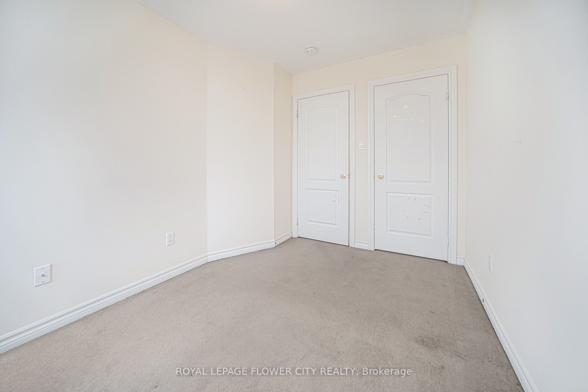 82 Magdalene Crescent