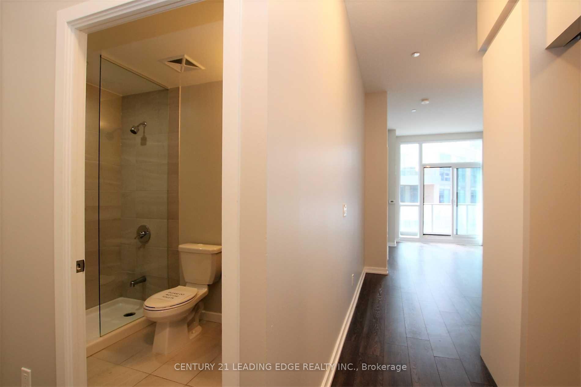 2 Bedrooms Condo at 56 Forest Manor, Toronto For sale