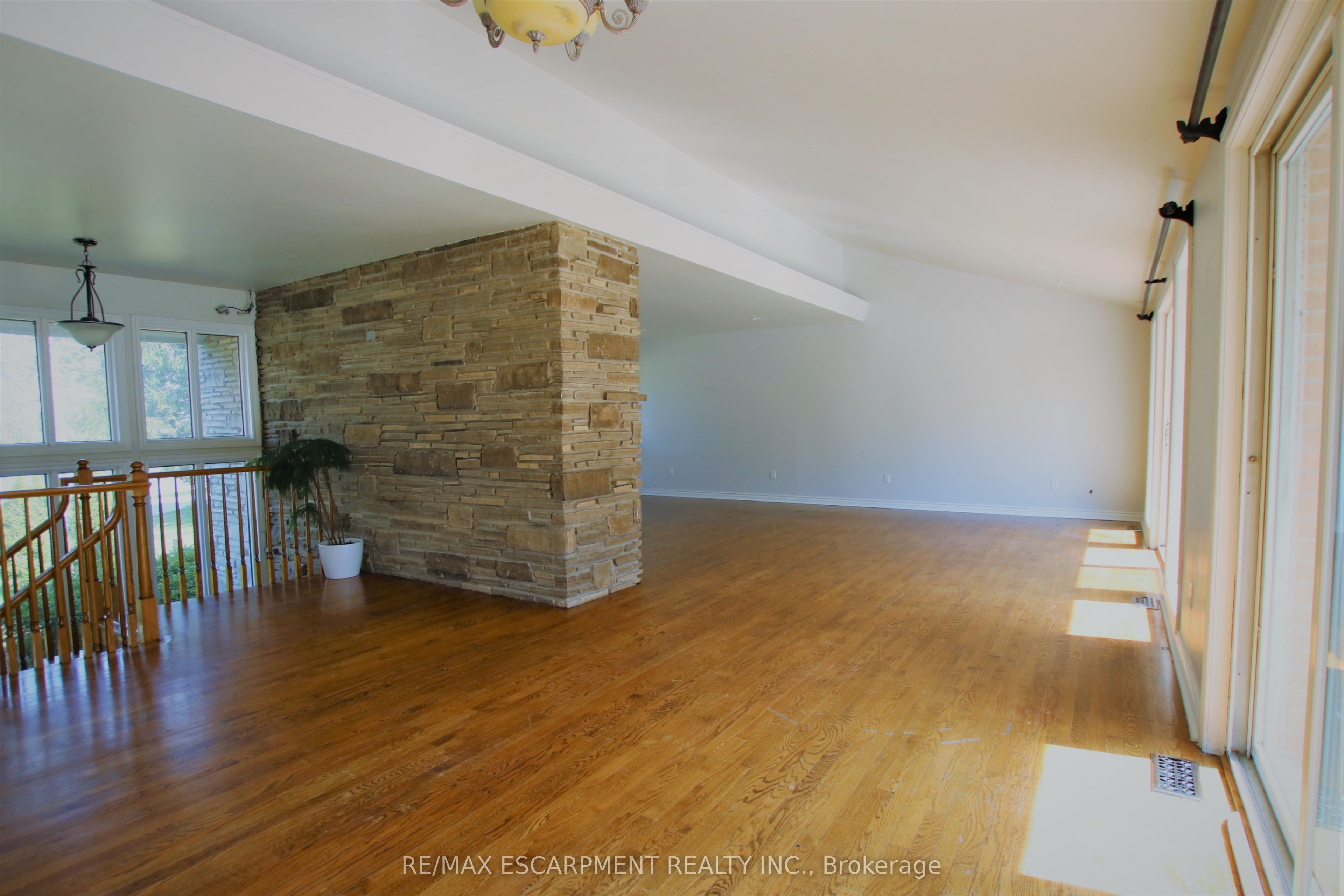 1200 Birchview Drive