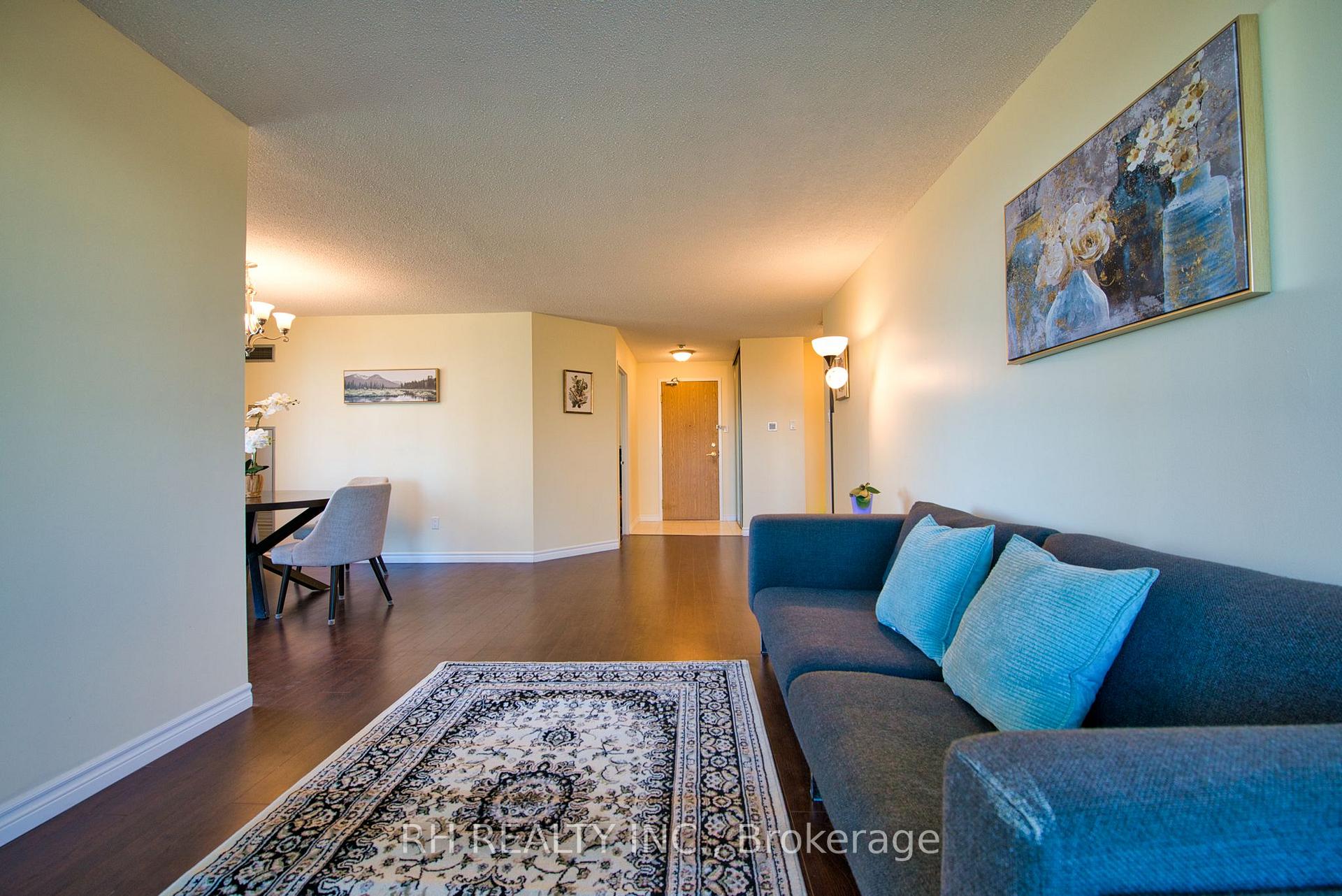 3 Bedrooms Condo at 300 Alton Towers, Toronto For sale