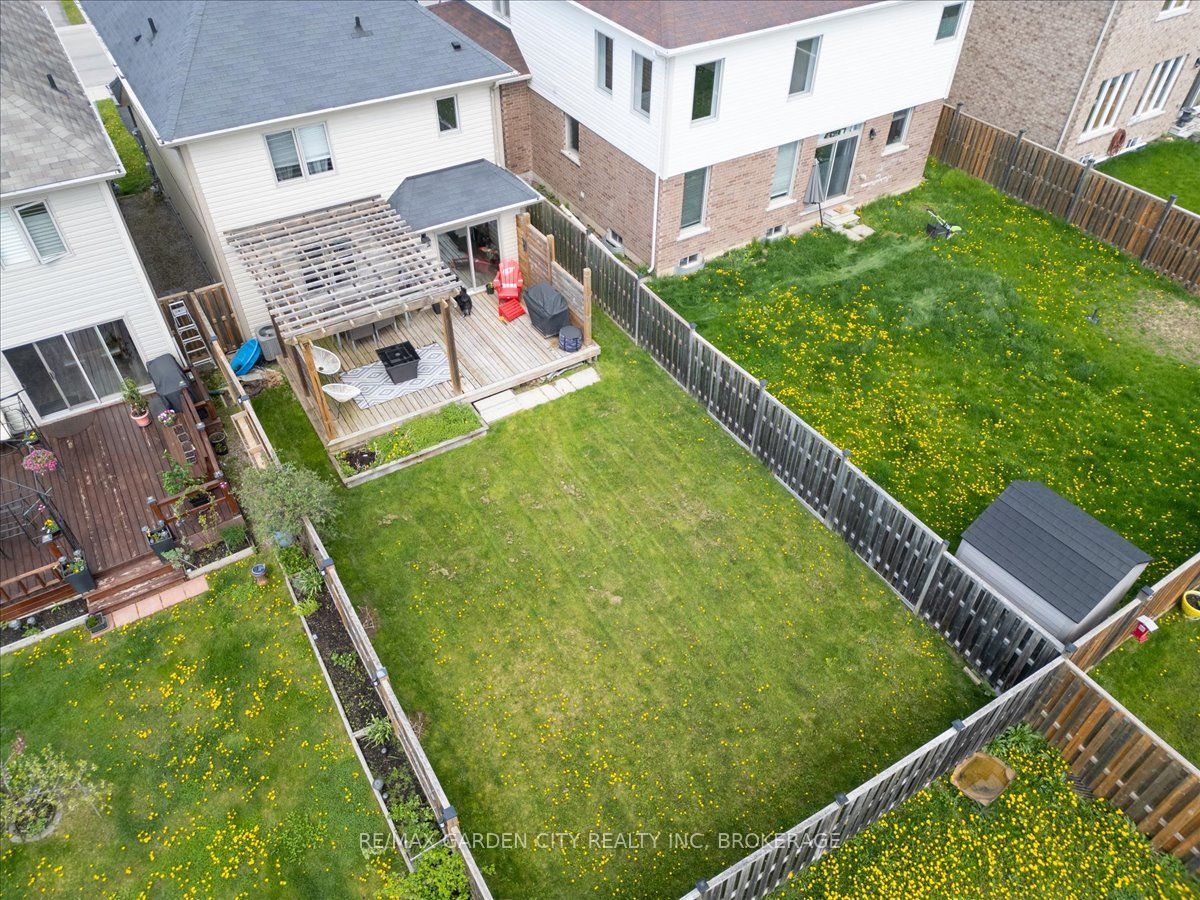 8648 DOGWOOD Crescent