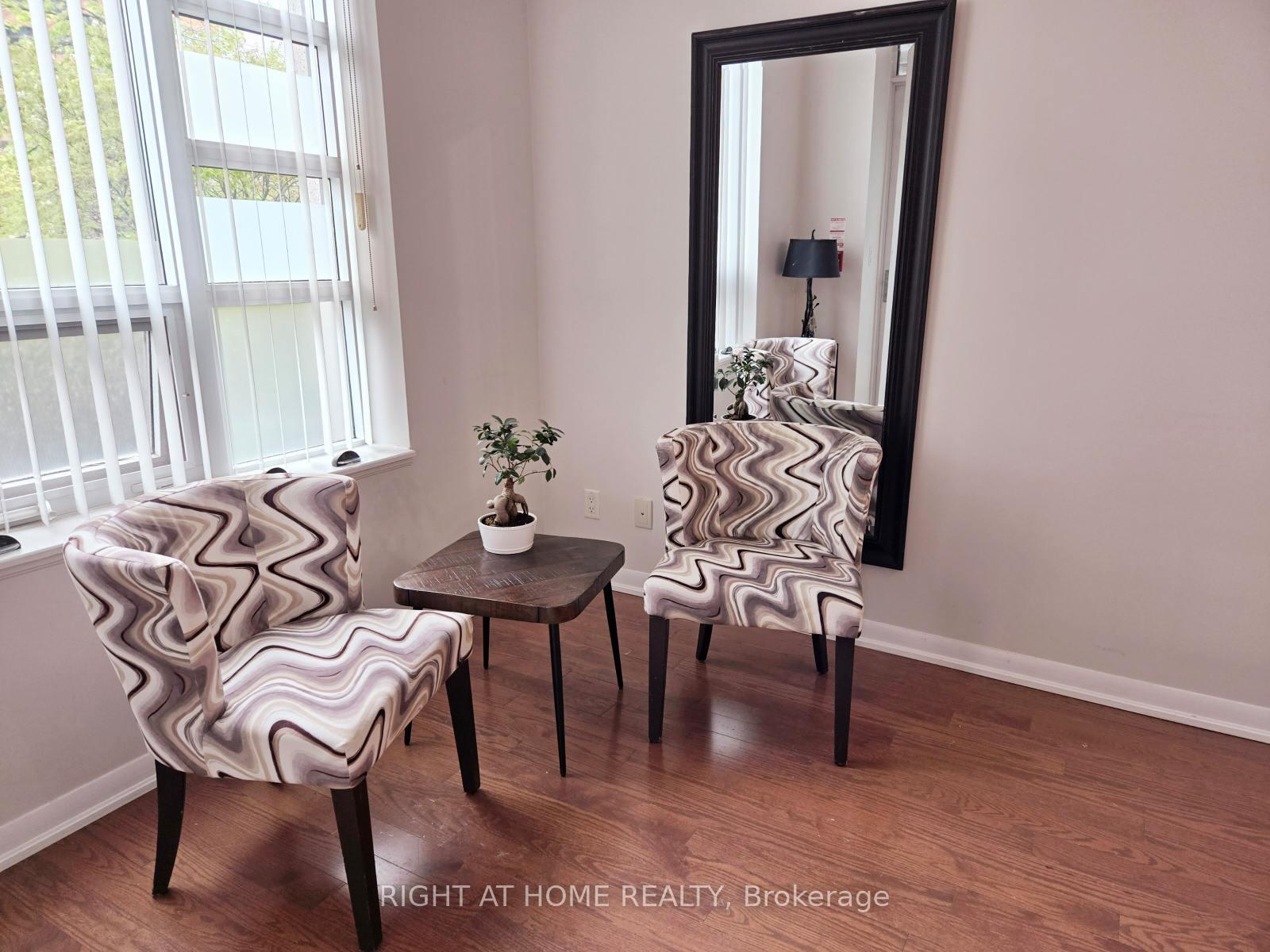 1 Bedroom Condo at 215 Sherway Gardens, Toronto For sale