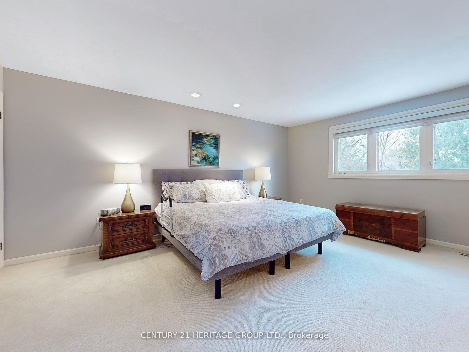 35 Forest Park Crescent